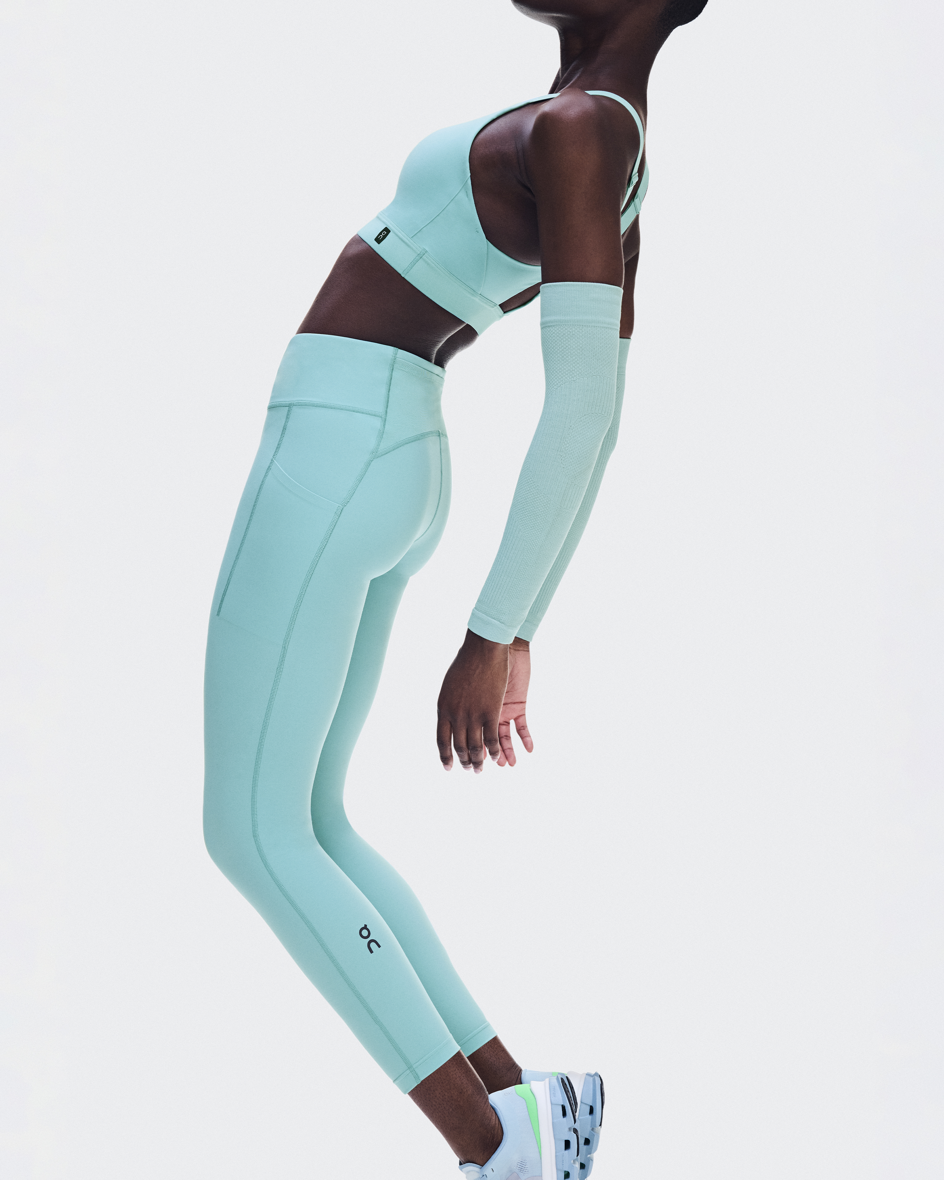 Women's Performance Tights 7/8 | Aquamarine | On United States