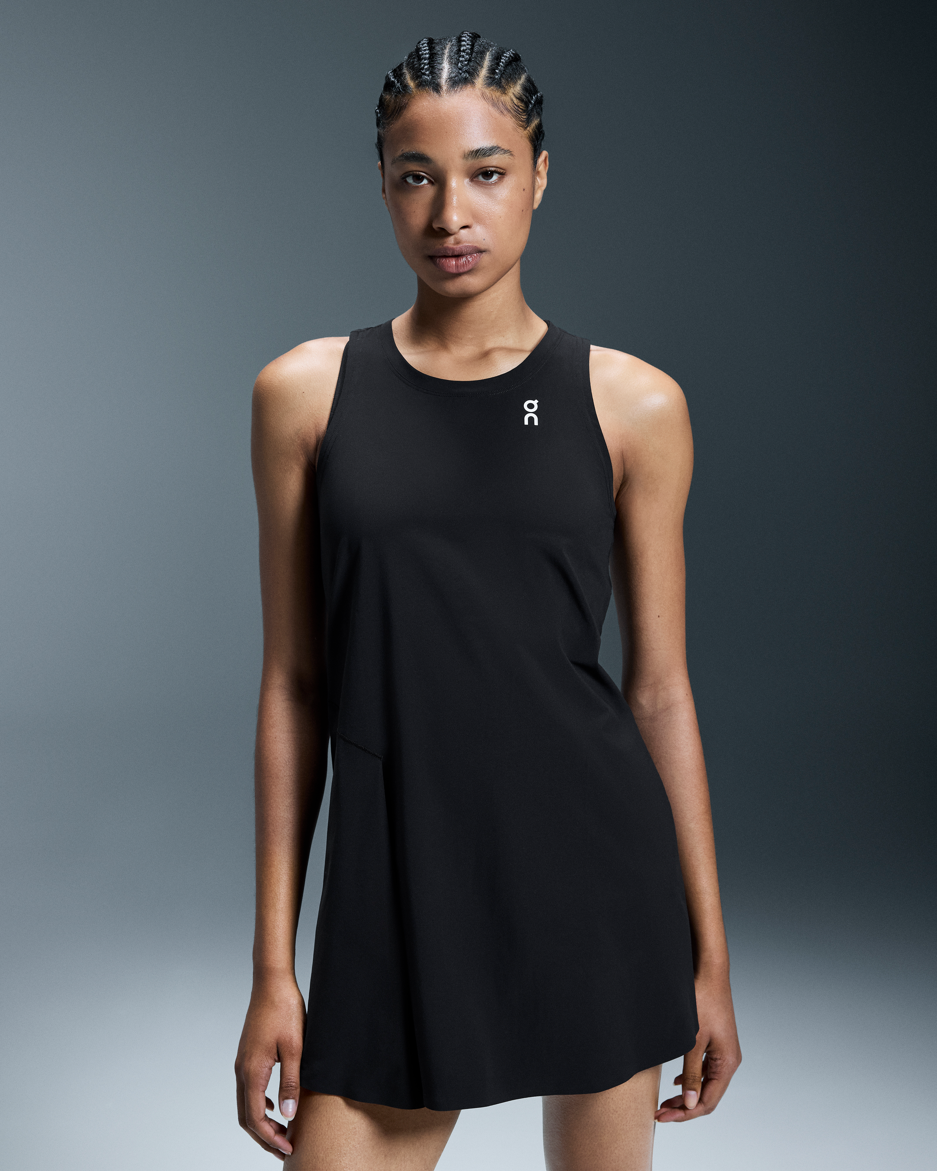 Court Dressنحيف / Black / L