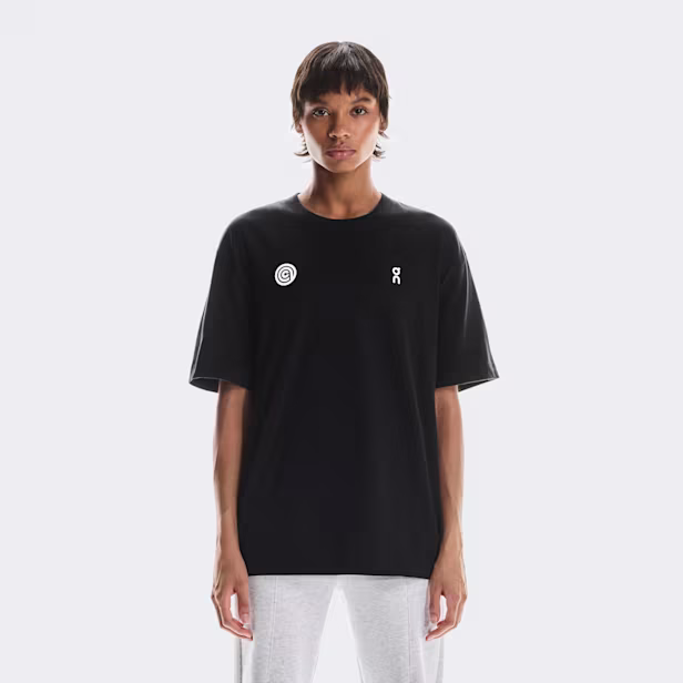 Club OAC T-Shirt in Black