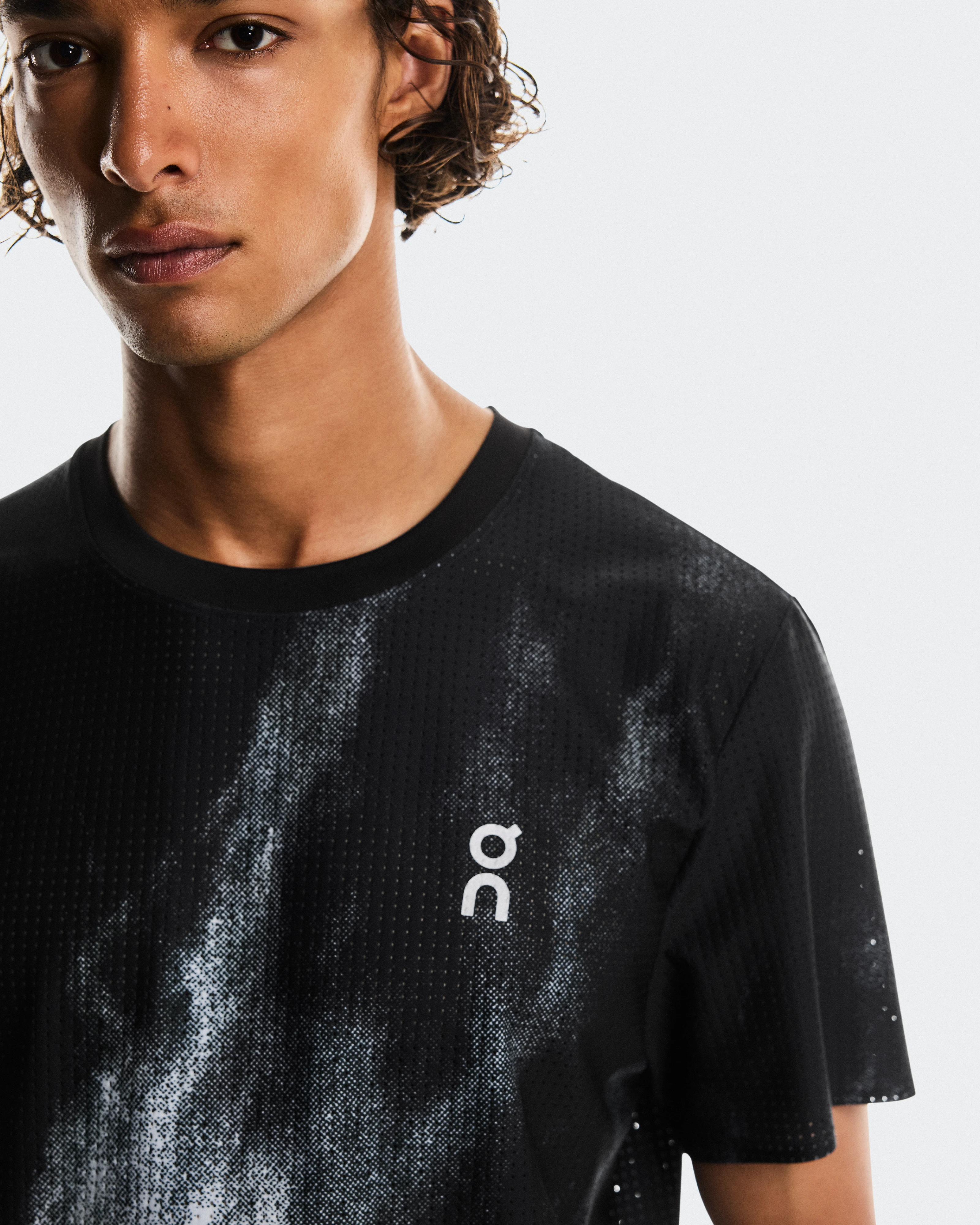 On Pace Mesh-T Black & Glacier Men Tops and t-shirts