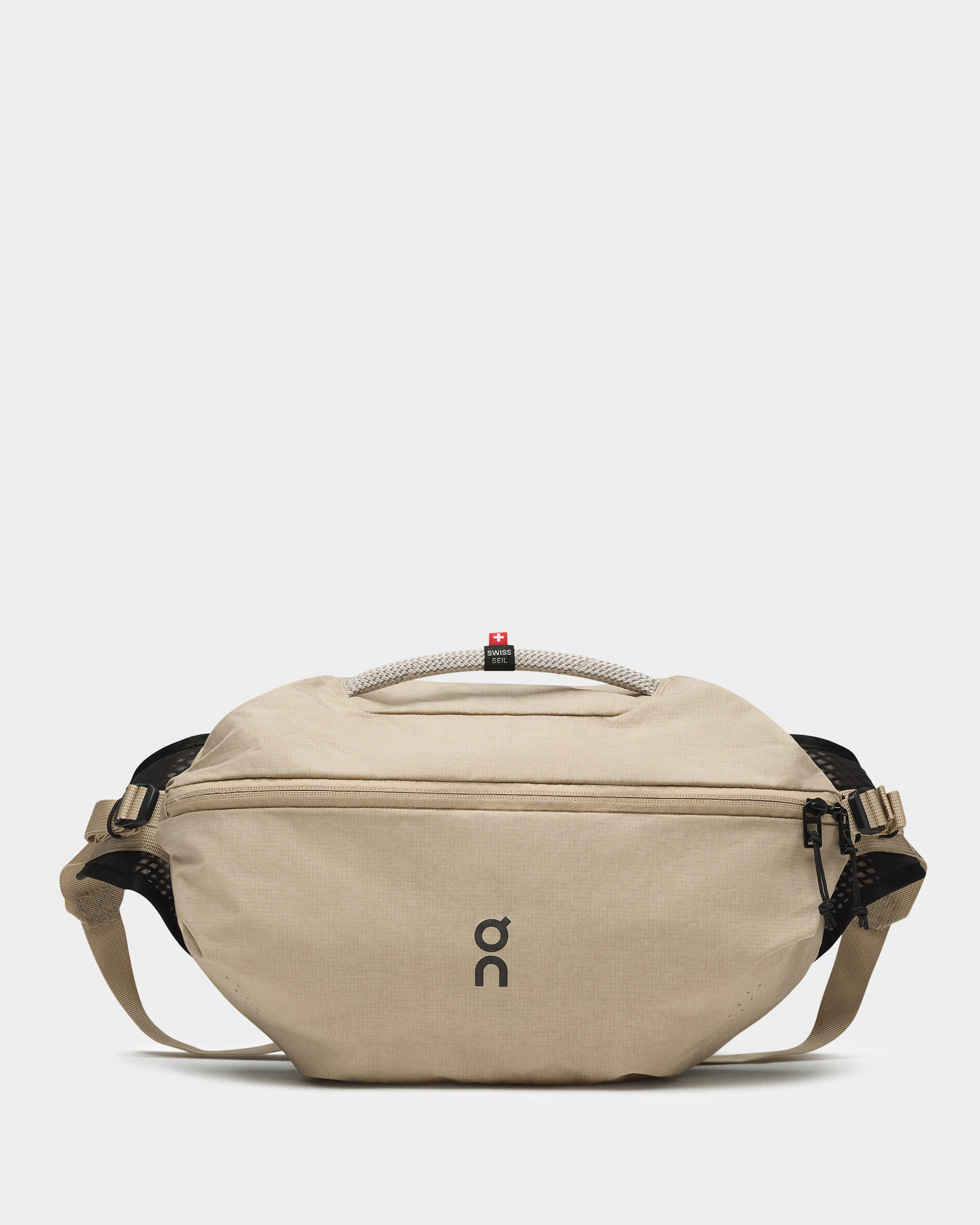 On Sling Pack 9L in Sand/Black, Polyamide Polyester