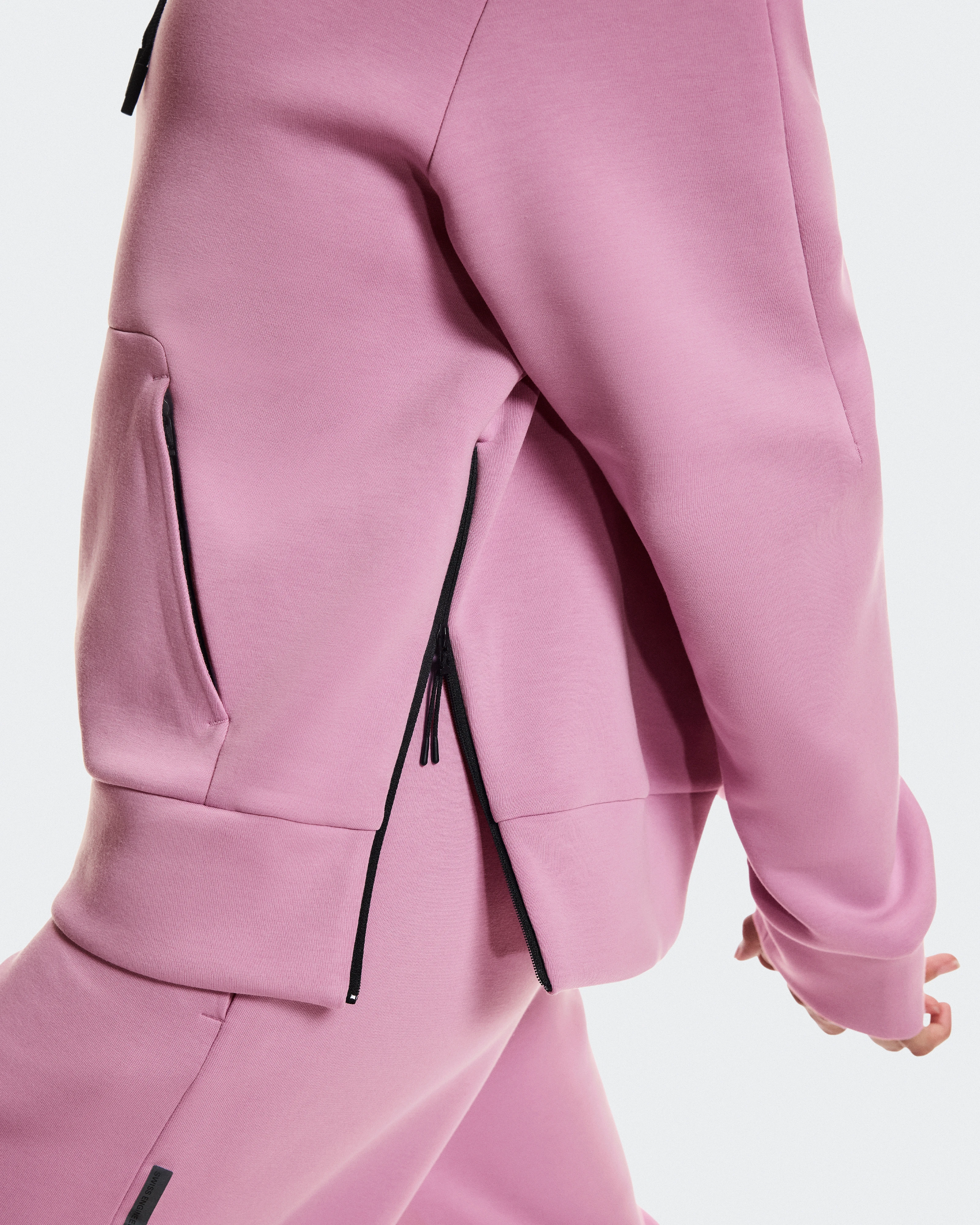 On Focus Tech Hoodie Sakura Mujer Sudaderas con y sin capucha