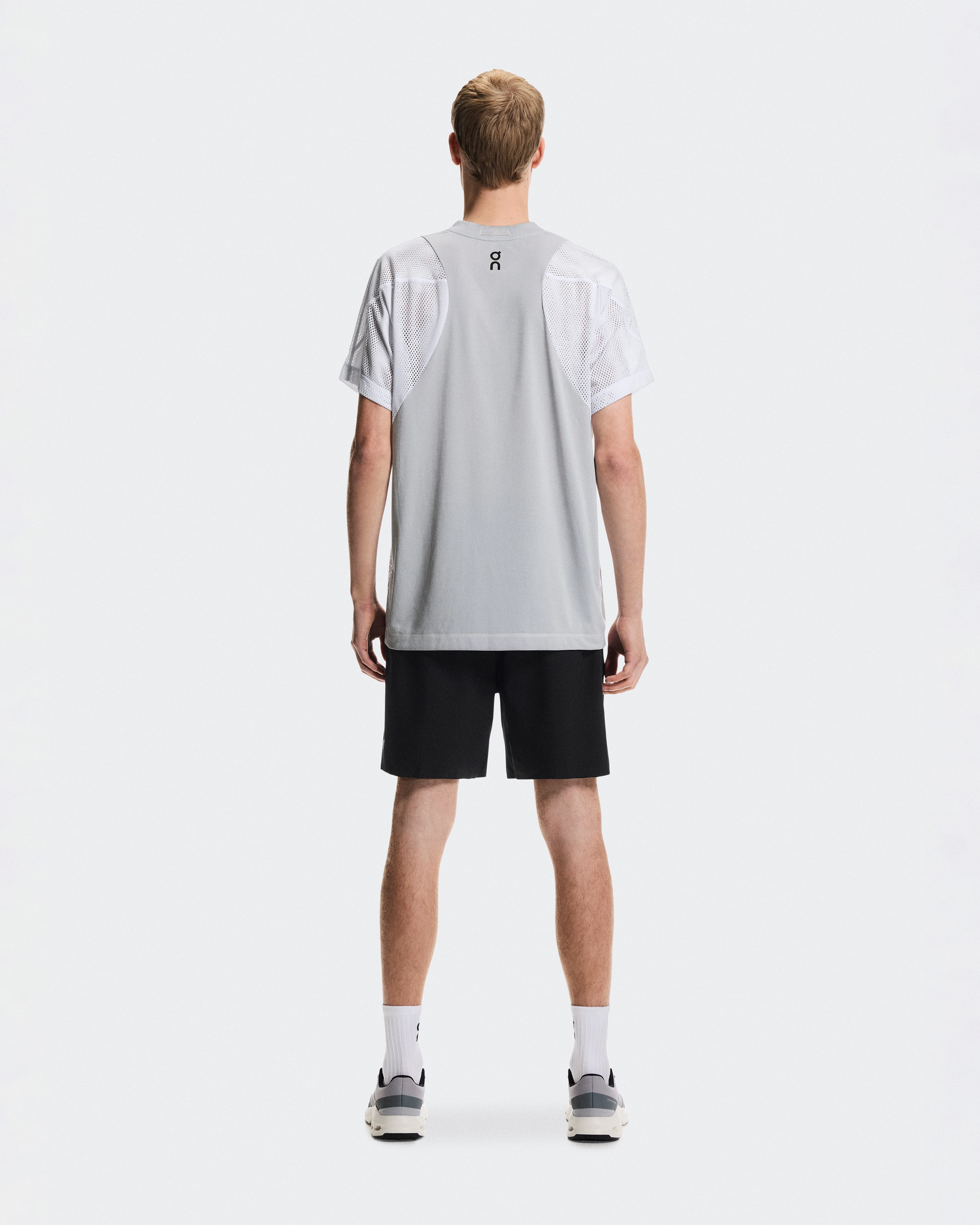 On Train Volt-T Crater Men Tops and t-shirts