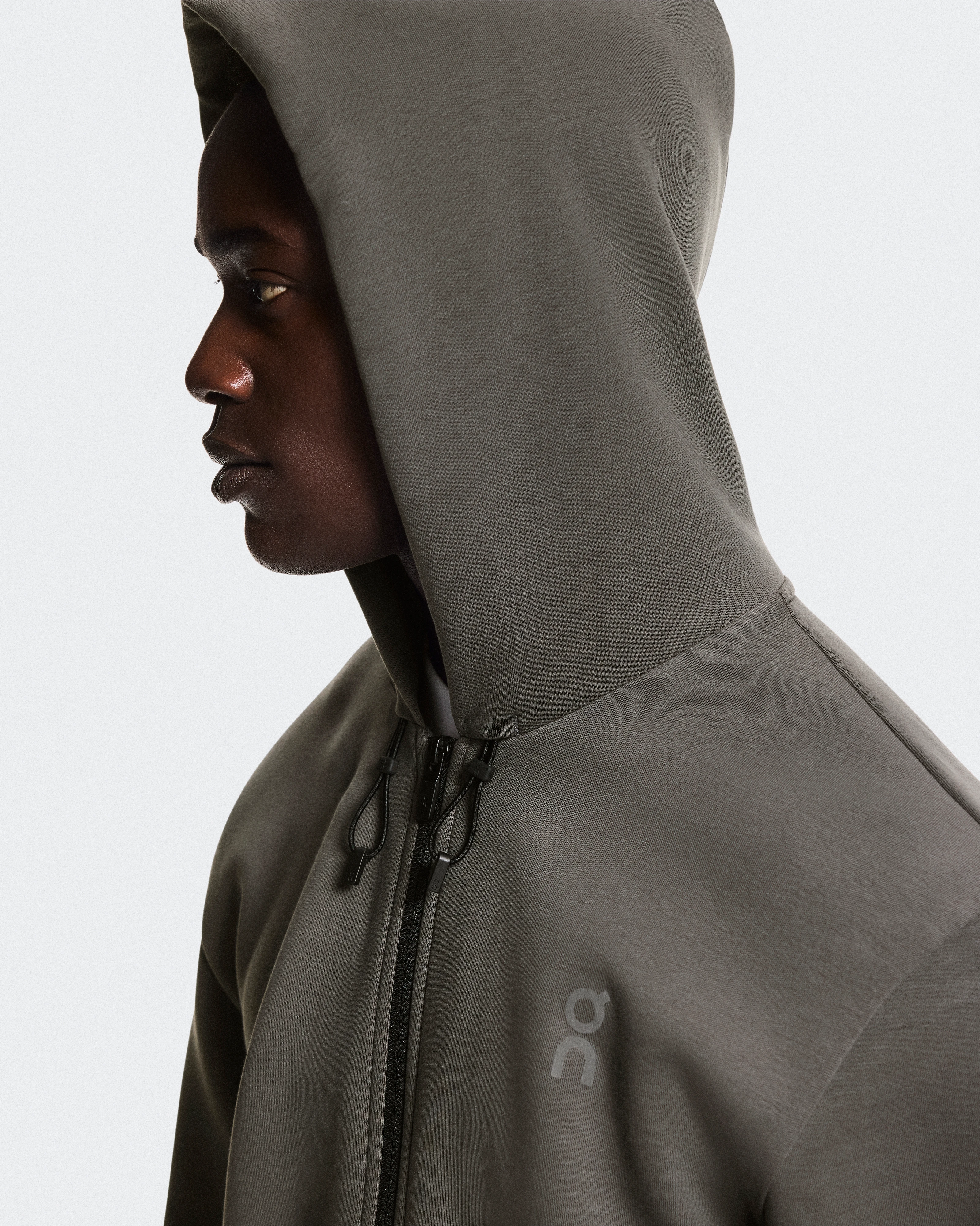 On Focus Tech Zip Hoodie Shadow Homme Sweats à capuche et sweats