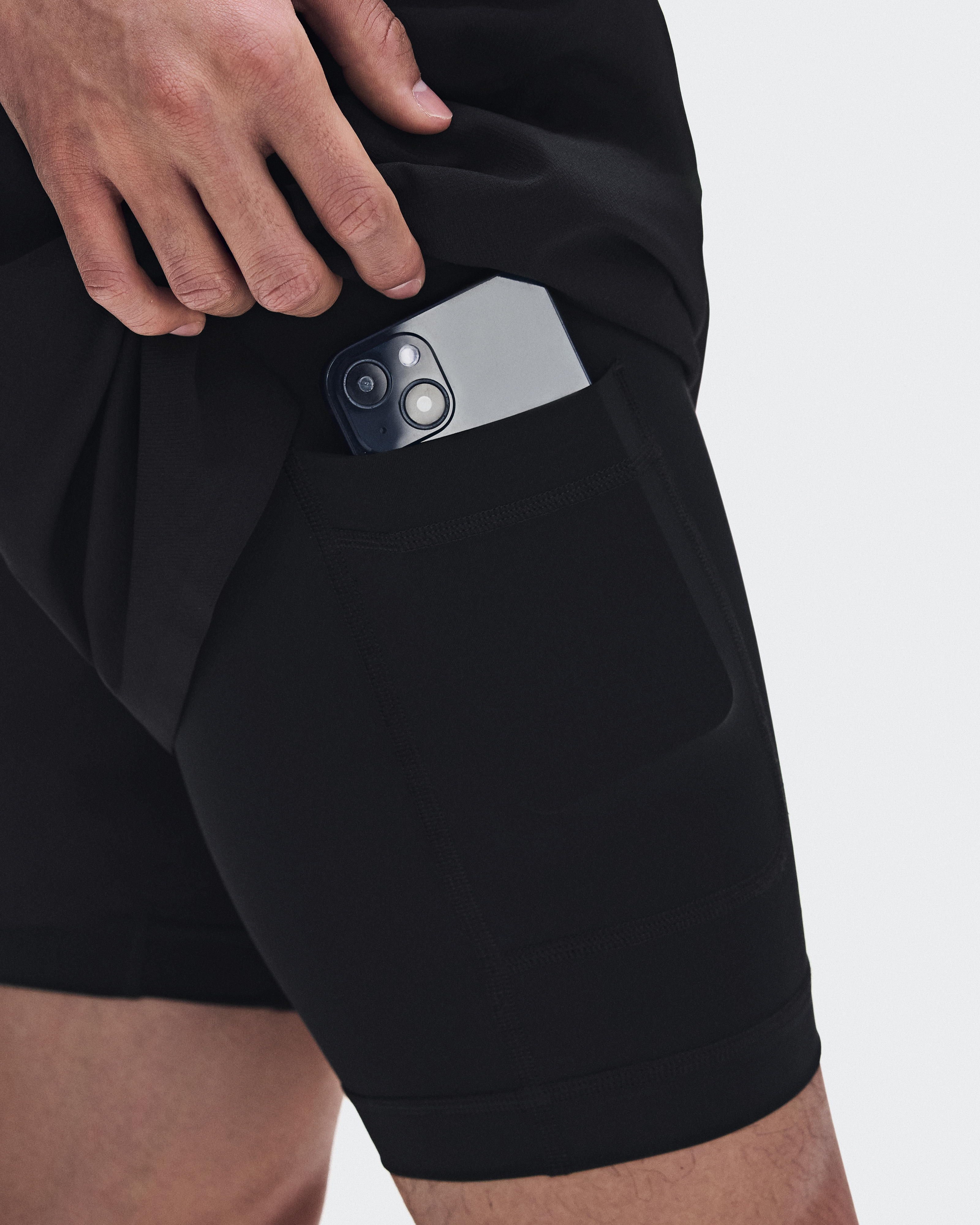 Men's Train 2-in-1 Shorts | Black | On United States