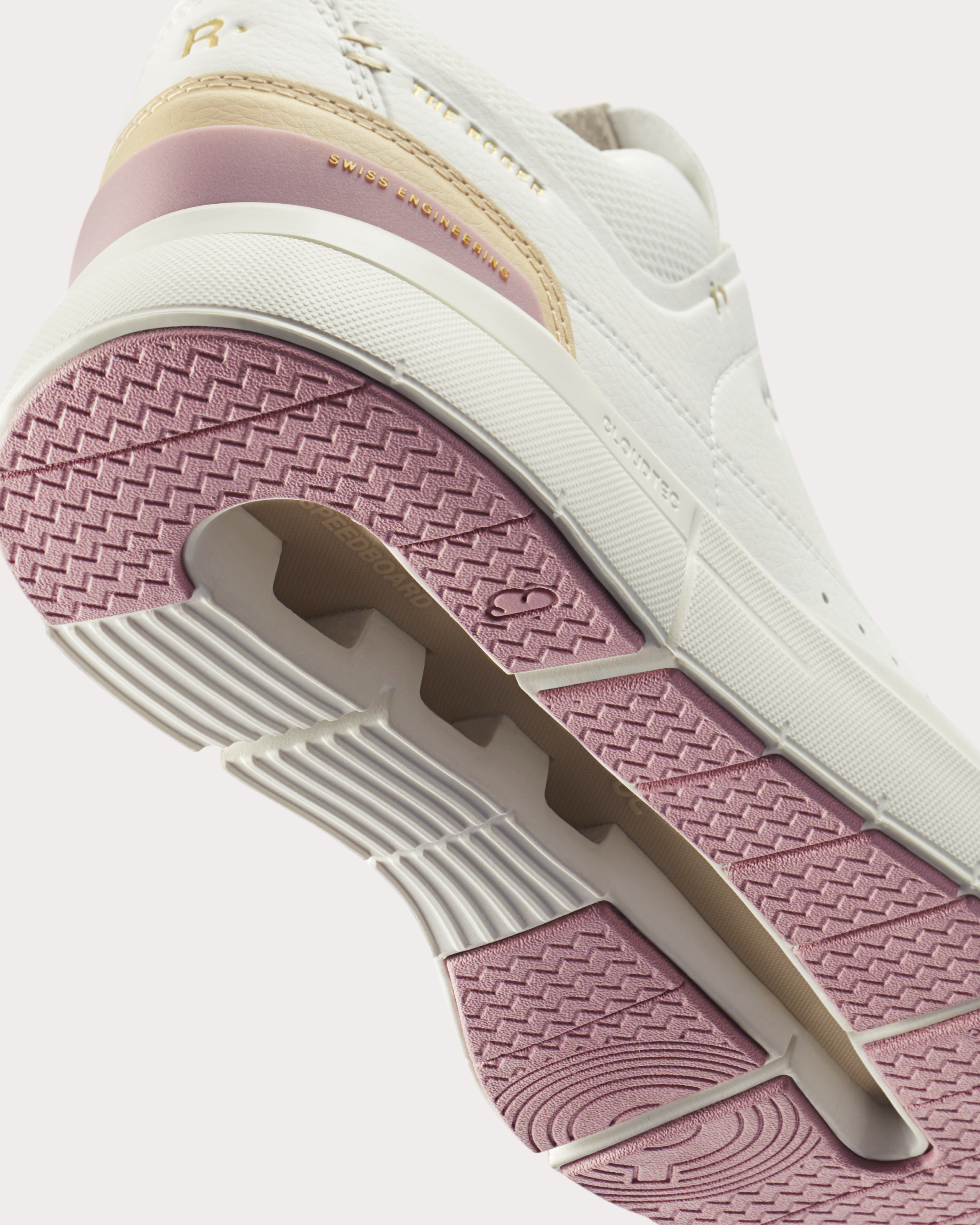 Women's THE ROGER Centre Court | White | On United States