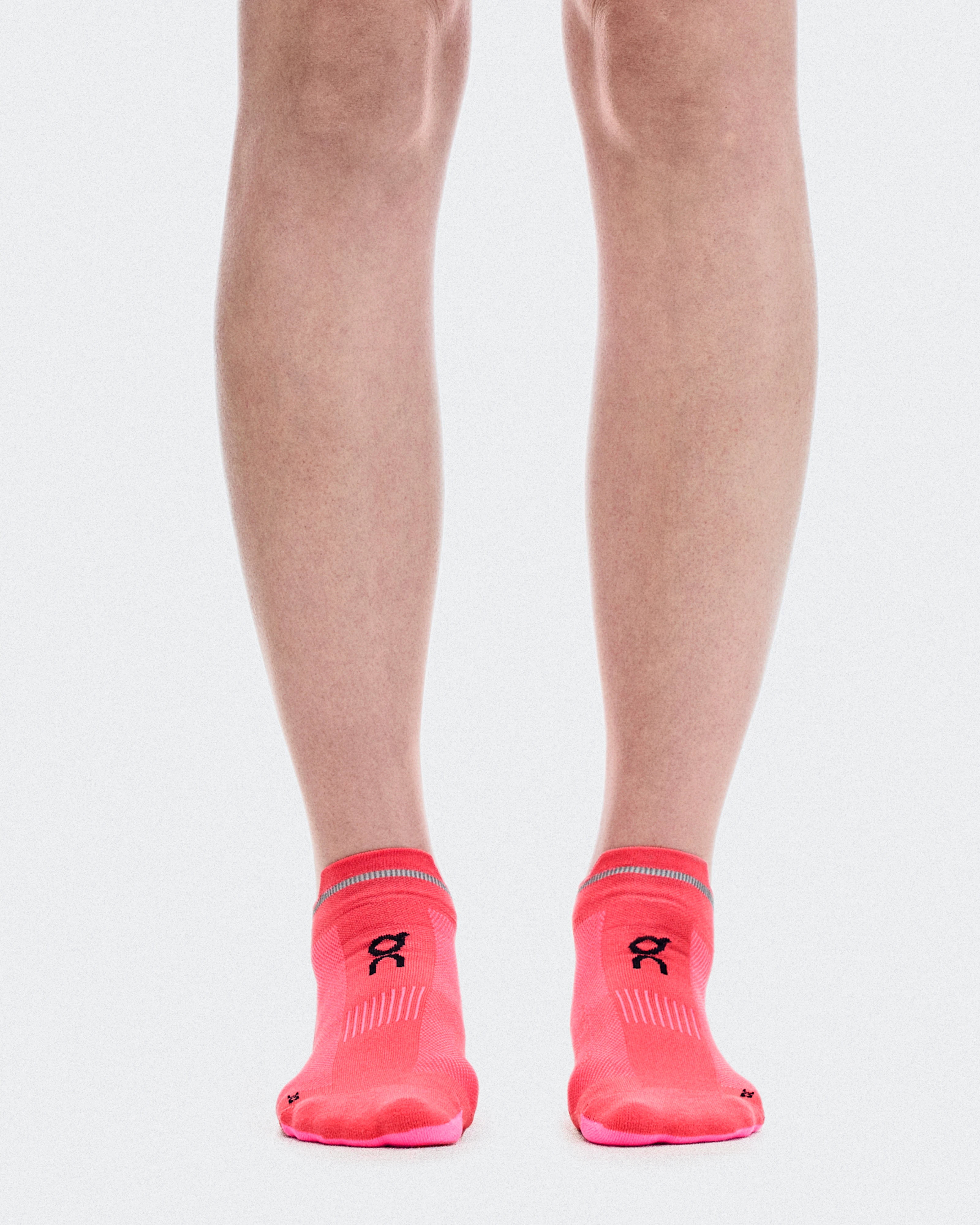 On Elite Run Sock Low Camellia & Azalea Unisex Calcetines