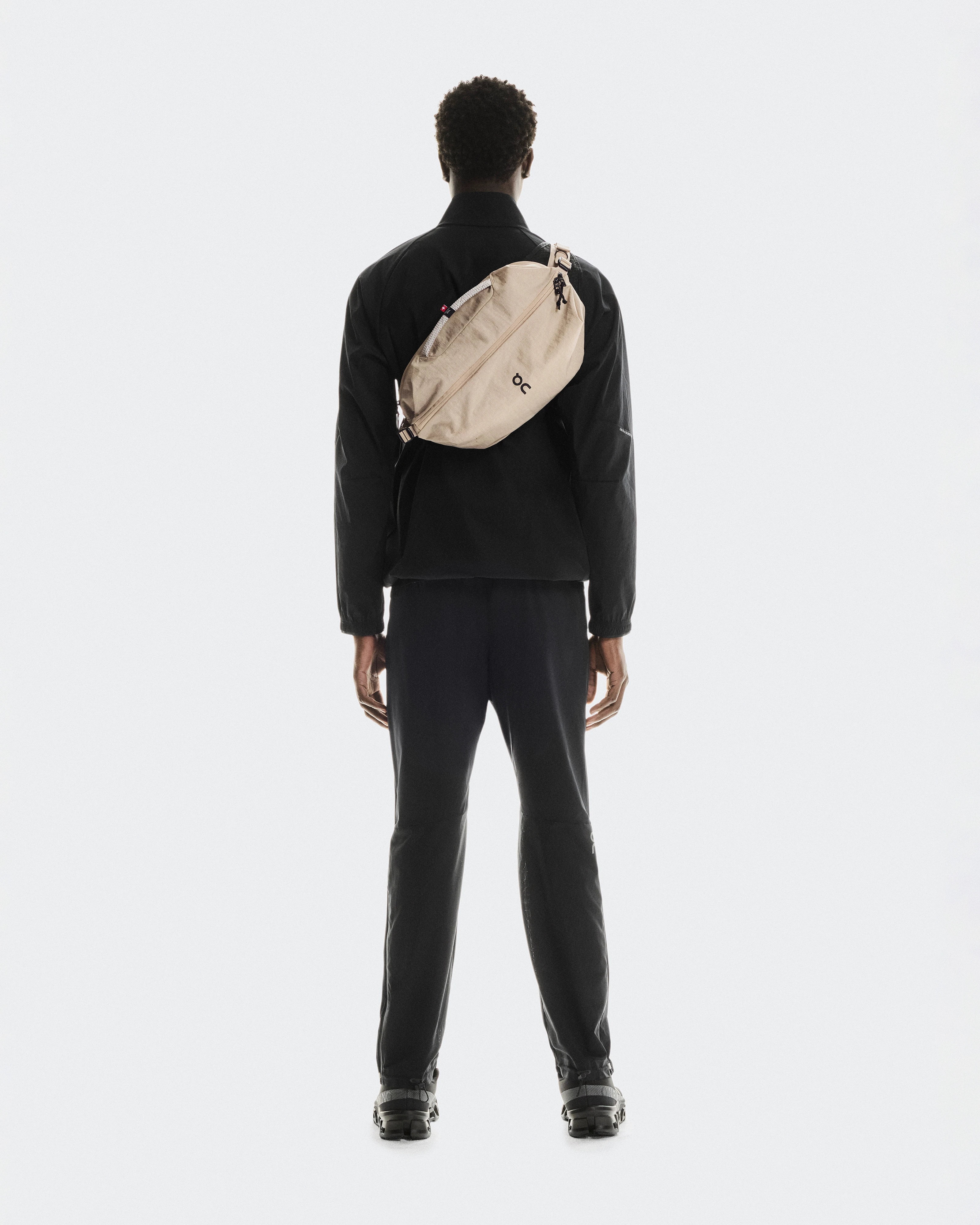 On Sling Pack 9L Sand & Black Unisex Bags