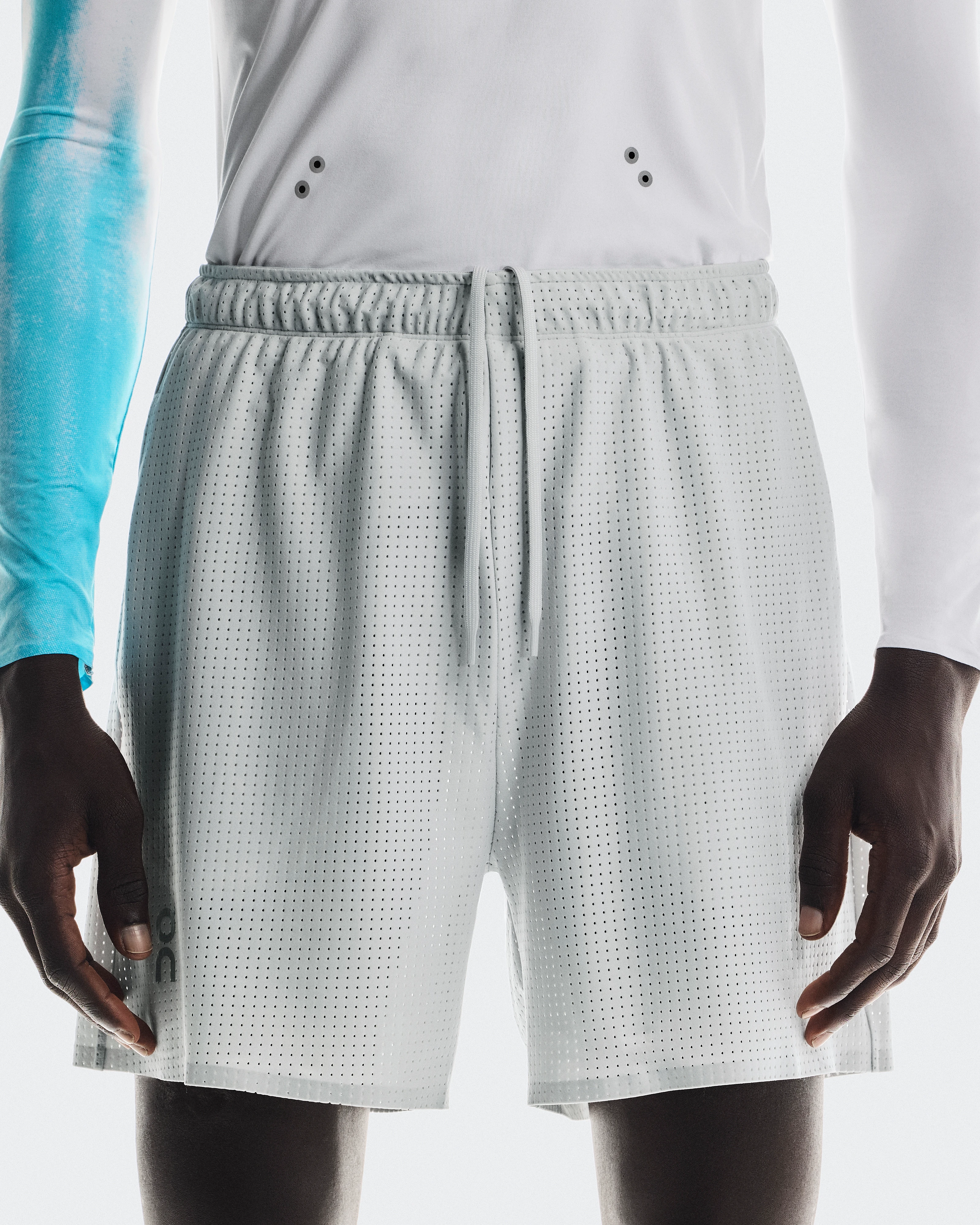 On Pace Mesh Shorts Glacier Men Shorts