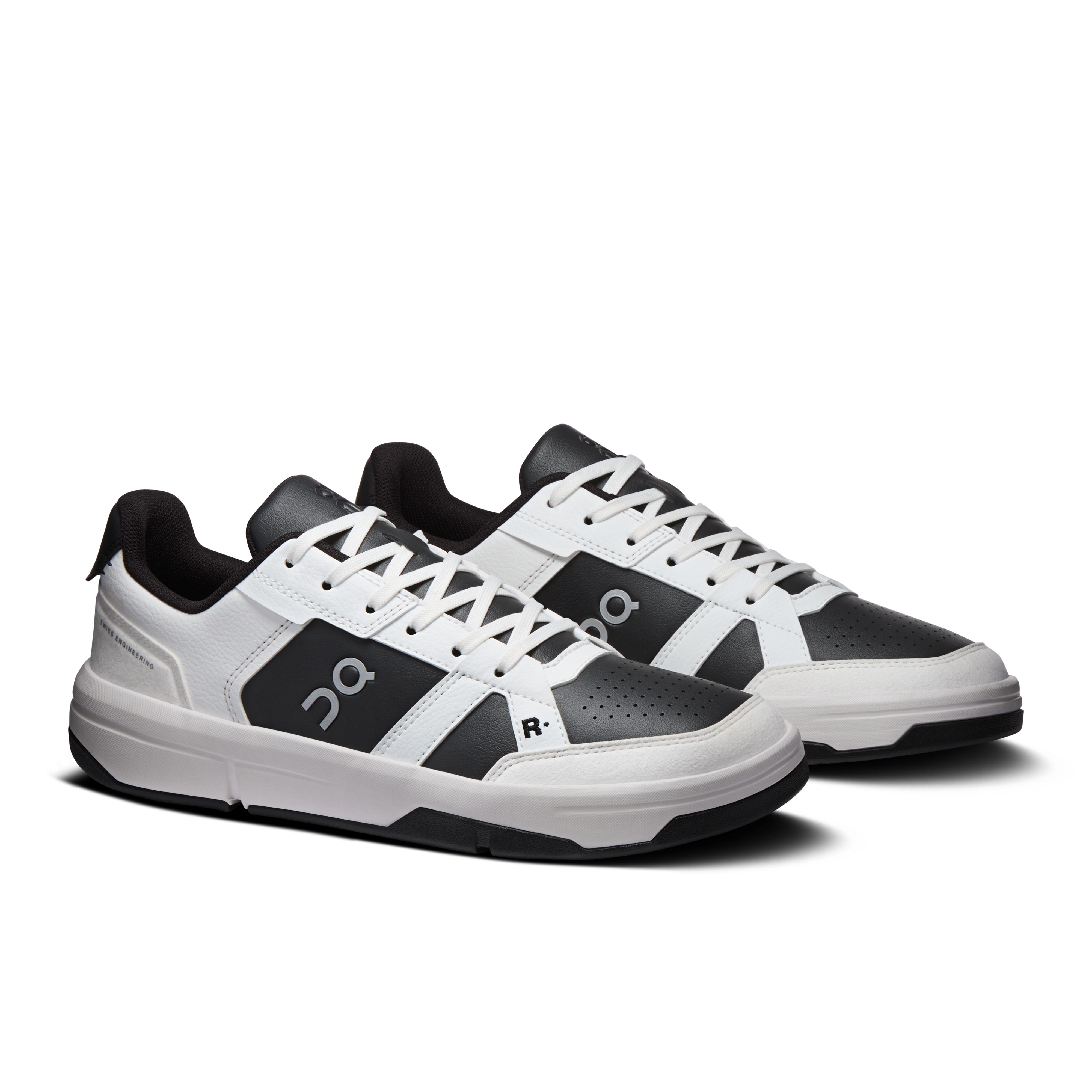 On THE ROGER Clubhouse White & Onyx Women Tennis Shoes