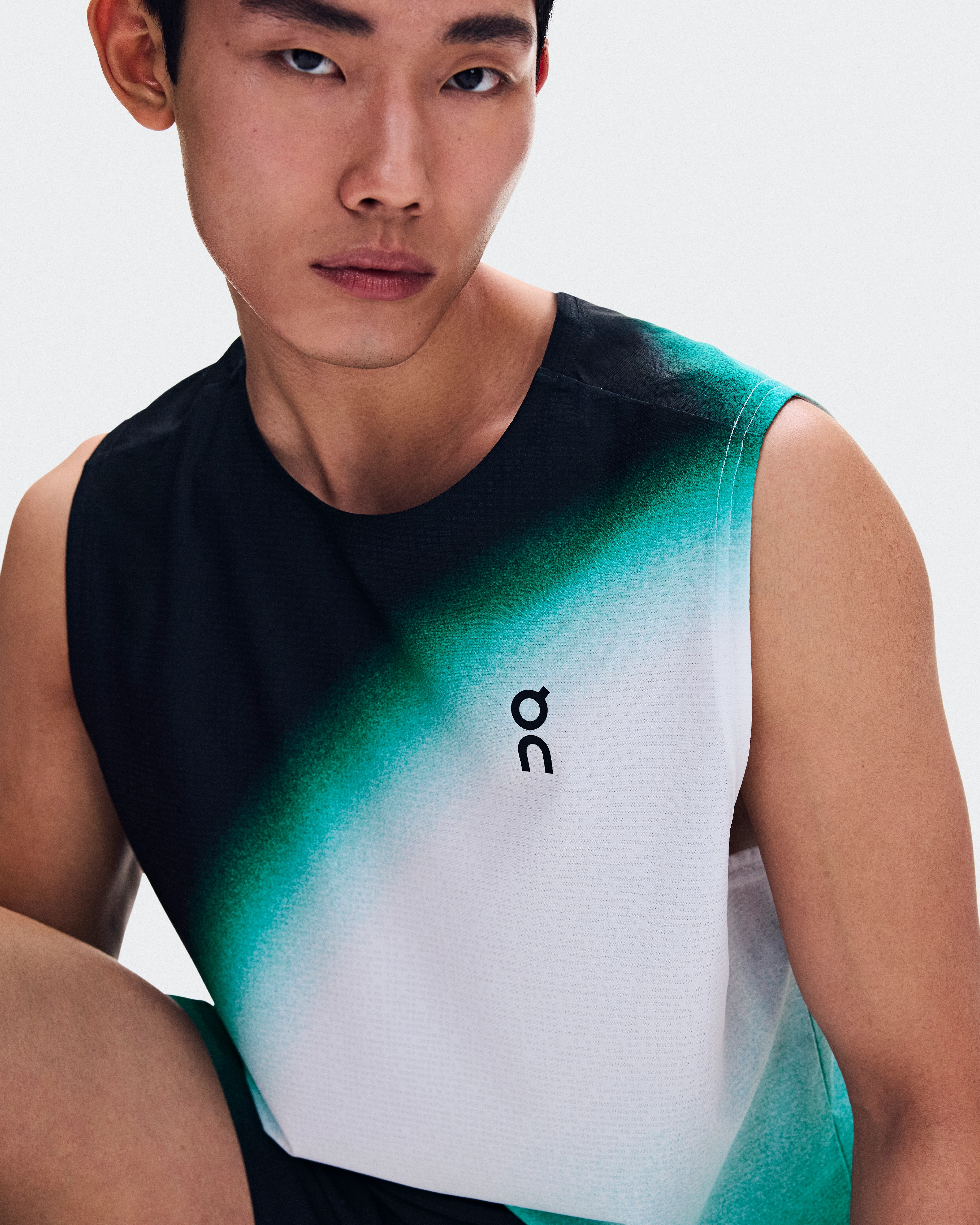 On Court Tank Swing Black & Neem Masculino Partes de cima e camisetas