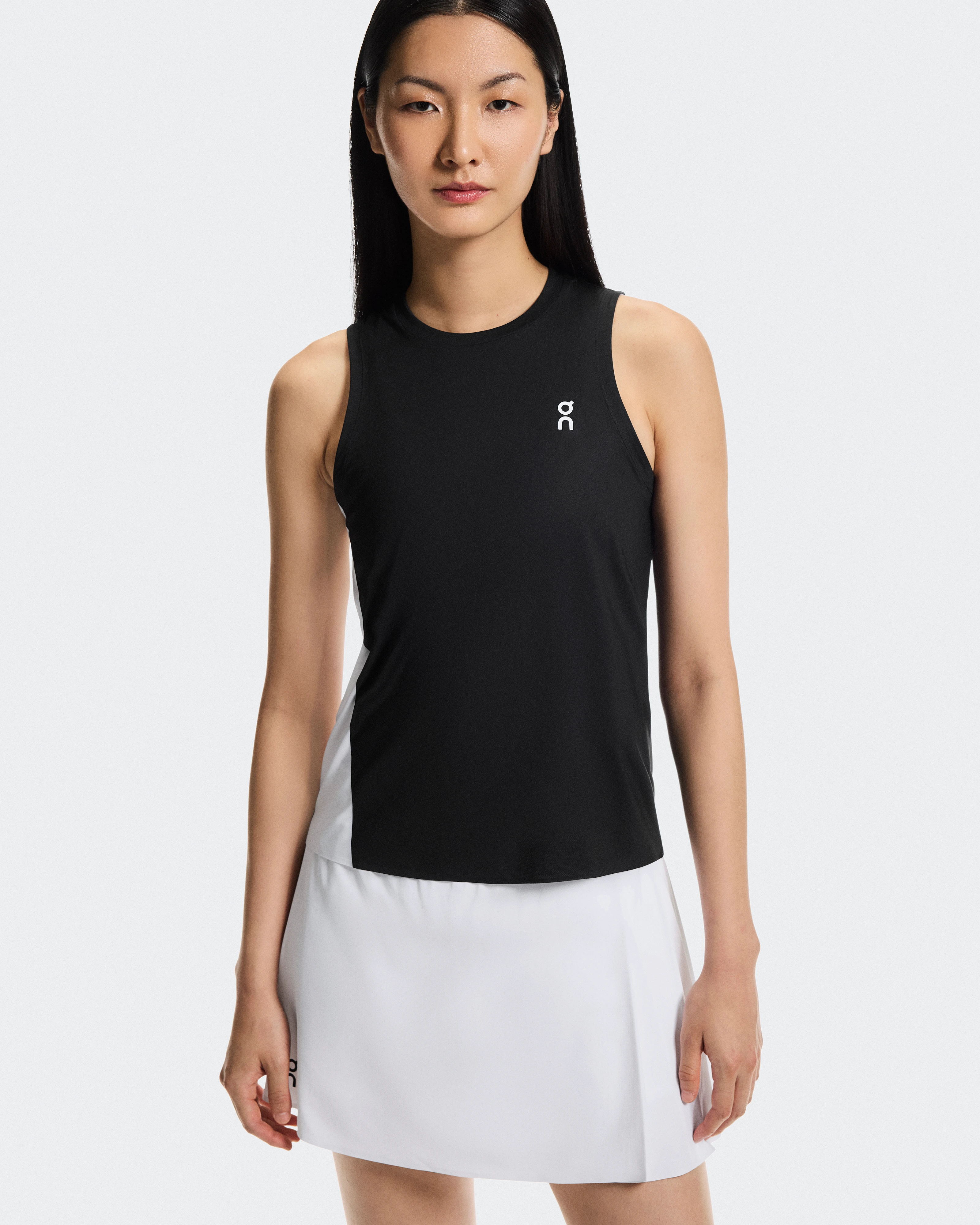 On Court Tank Black & Rock Mujer Camisetas
