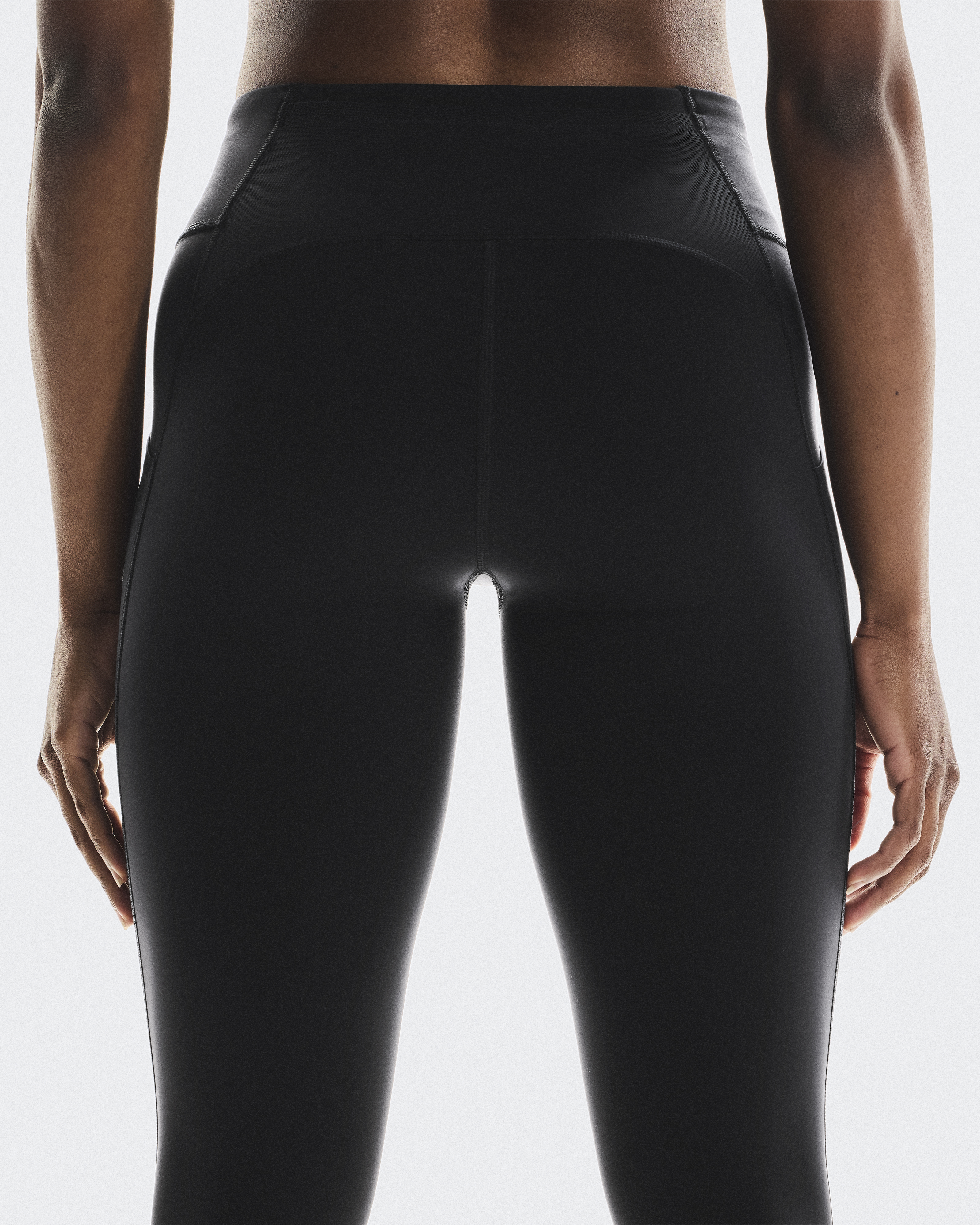 On Performance Tights レディース M ブラック Women's Performance Tights | Black | On United States