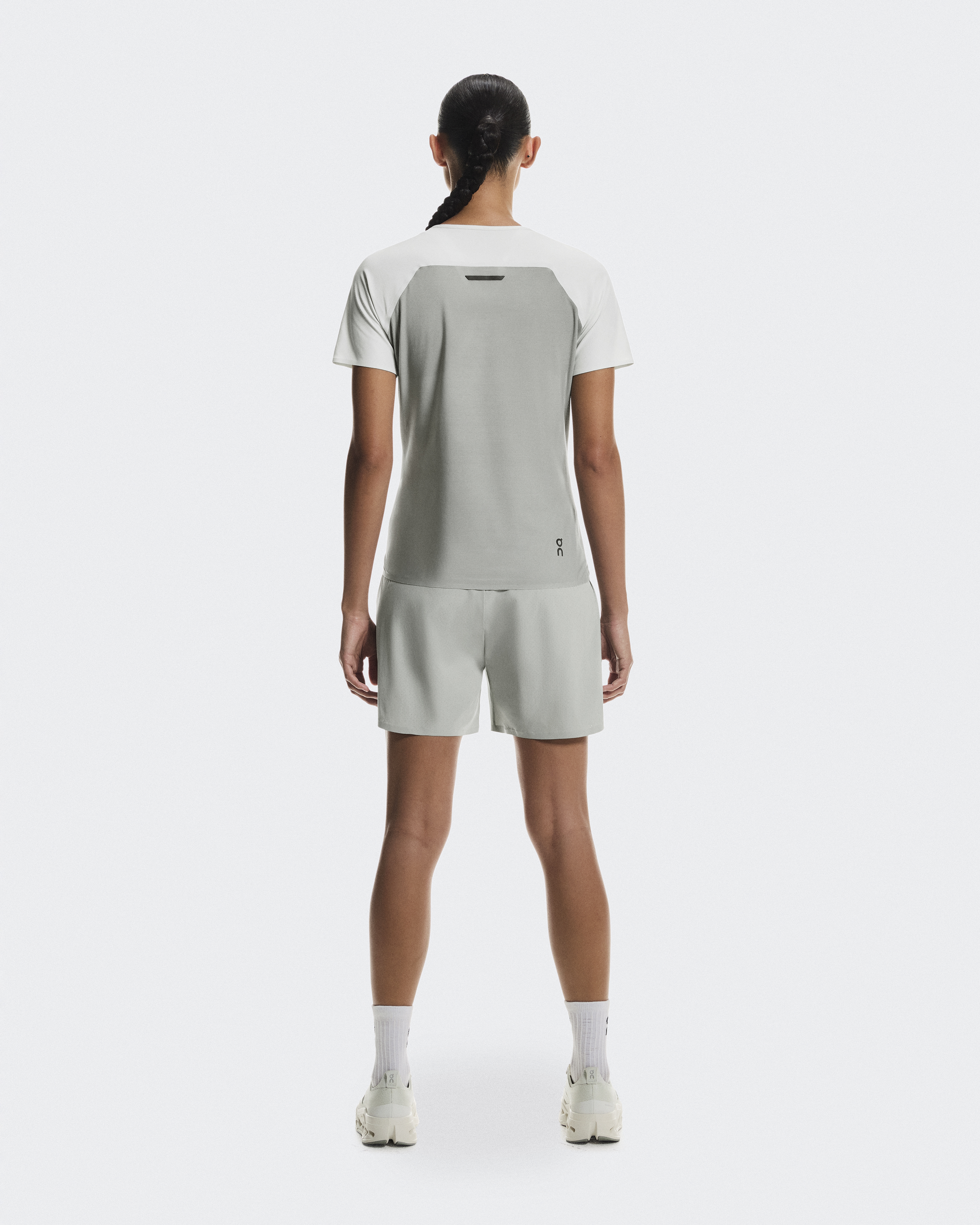 ウィメンズ Performance-T | On 日本