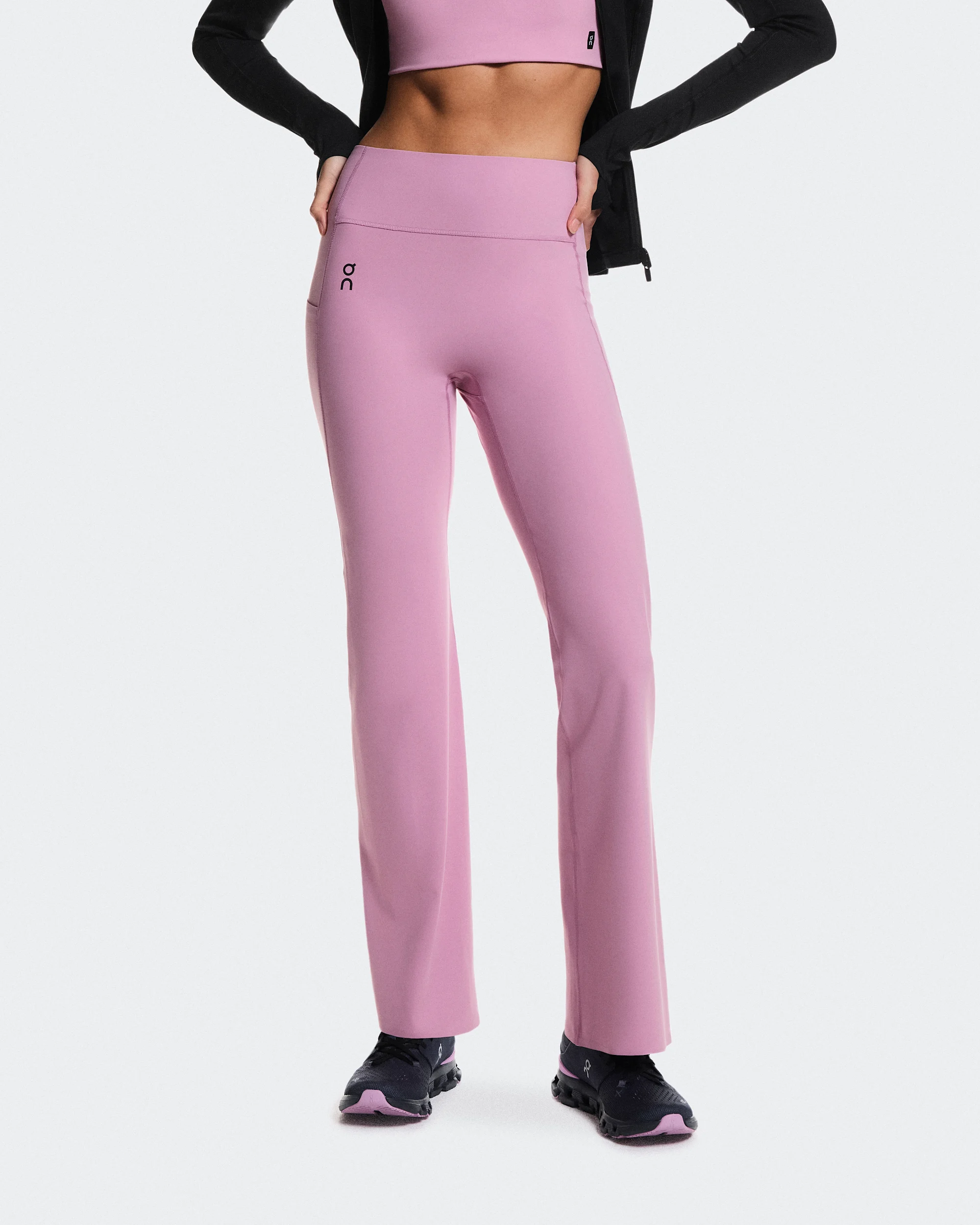 Studio Flared Leggings 30" - thumbnail 3