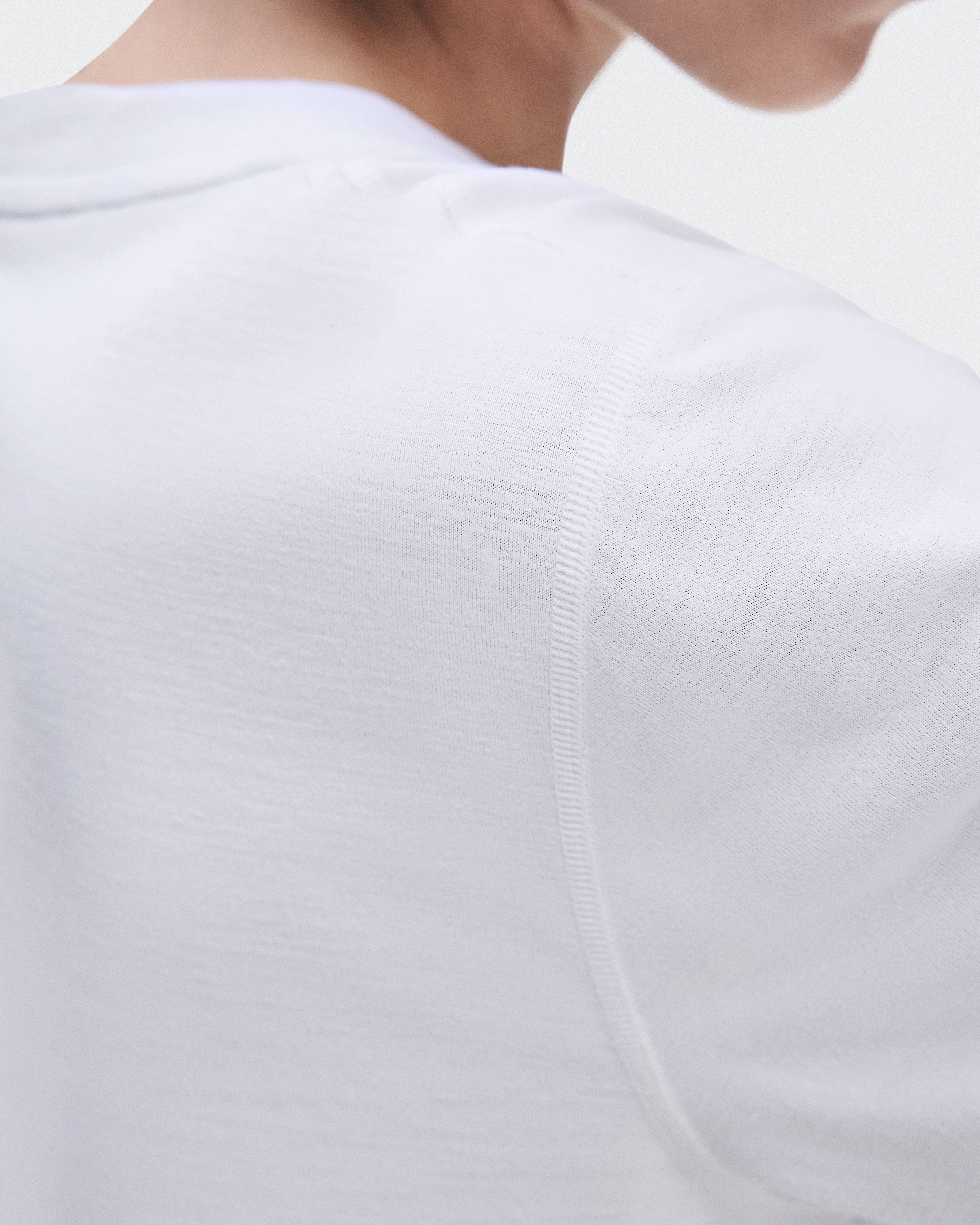 トップス theredthread S logo belt tops white Women's Train-T Crop | White | On United States