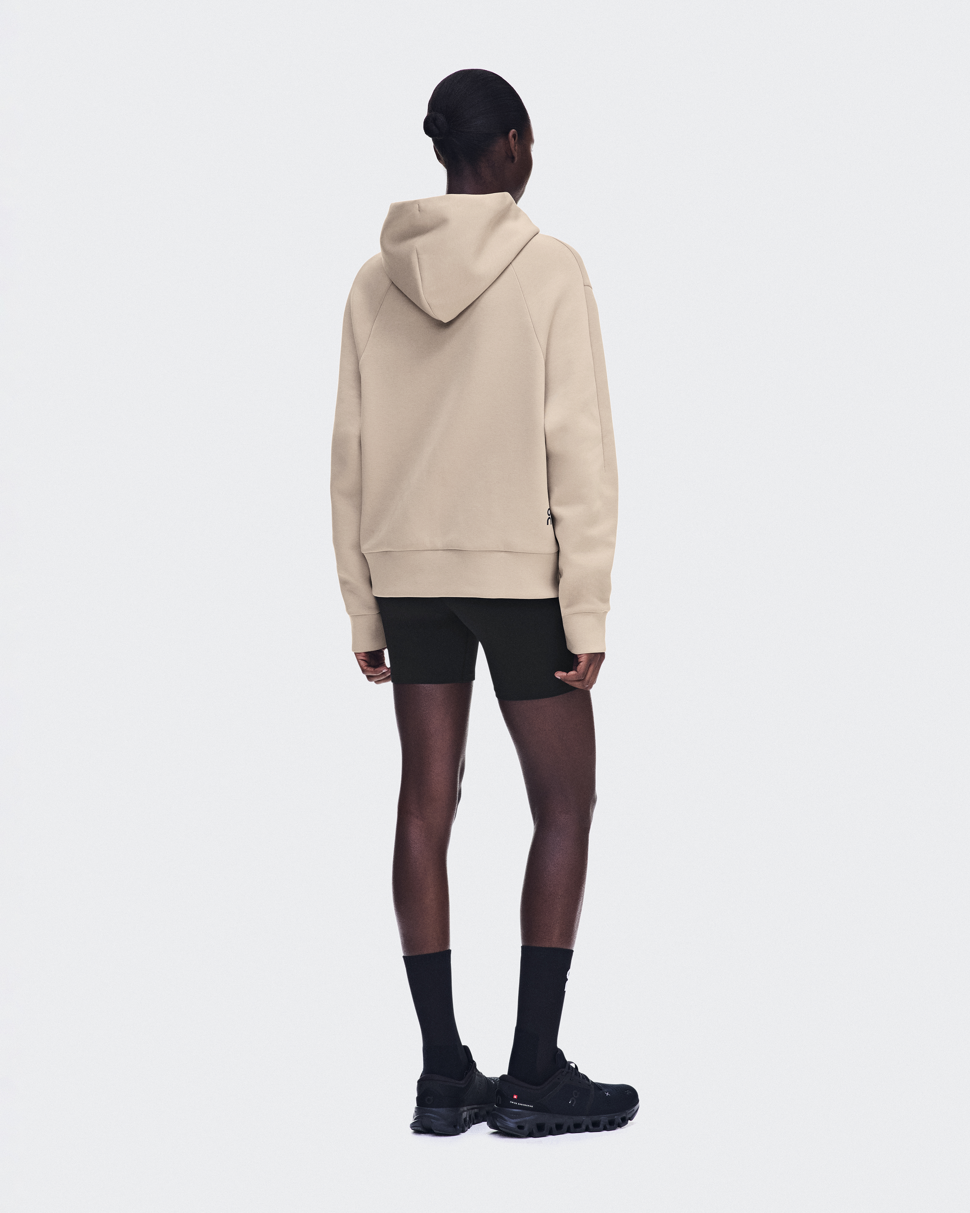 Women's Focus Tech Zip Hoodie | Desert | On Andorra
