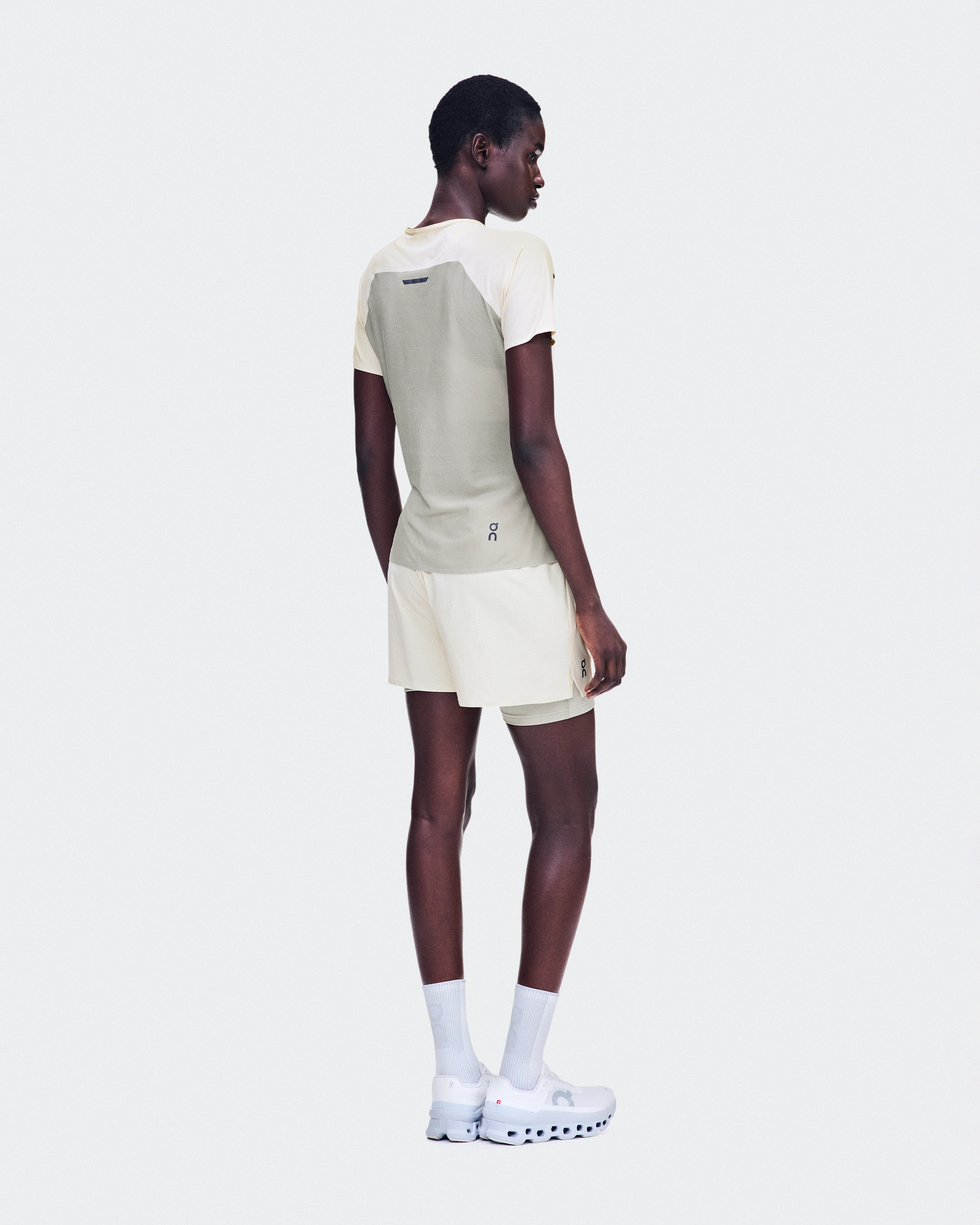 On 3" Performance 2/1 Shorts Hare & Brume Women Shorts
