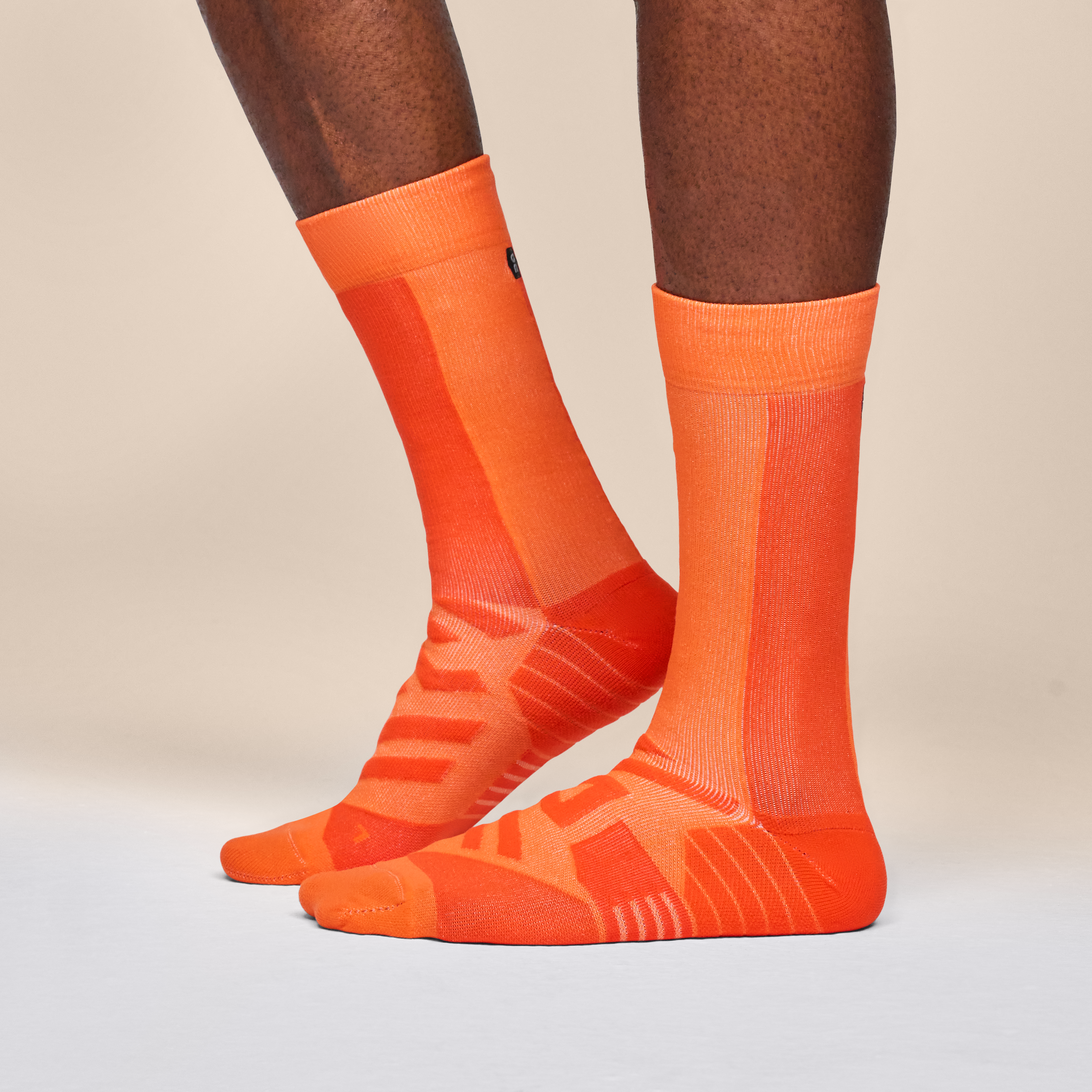 On Performance High Sock Laranja Masculino Masculino – Corrida em clima frio, suporte, equilíbrio Meias
