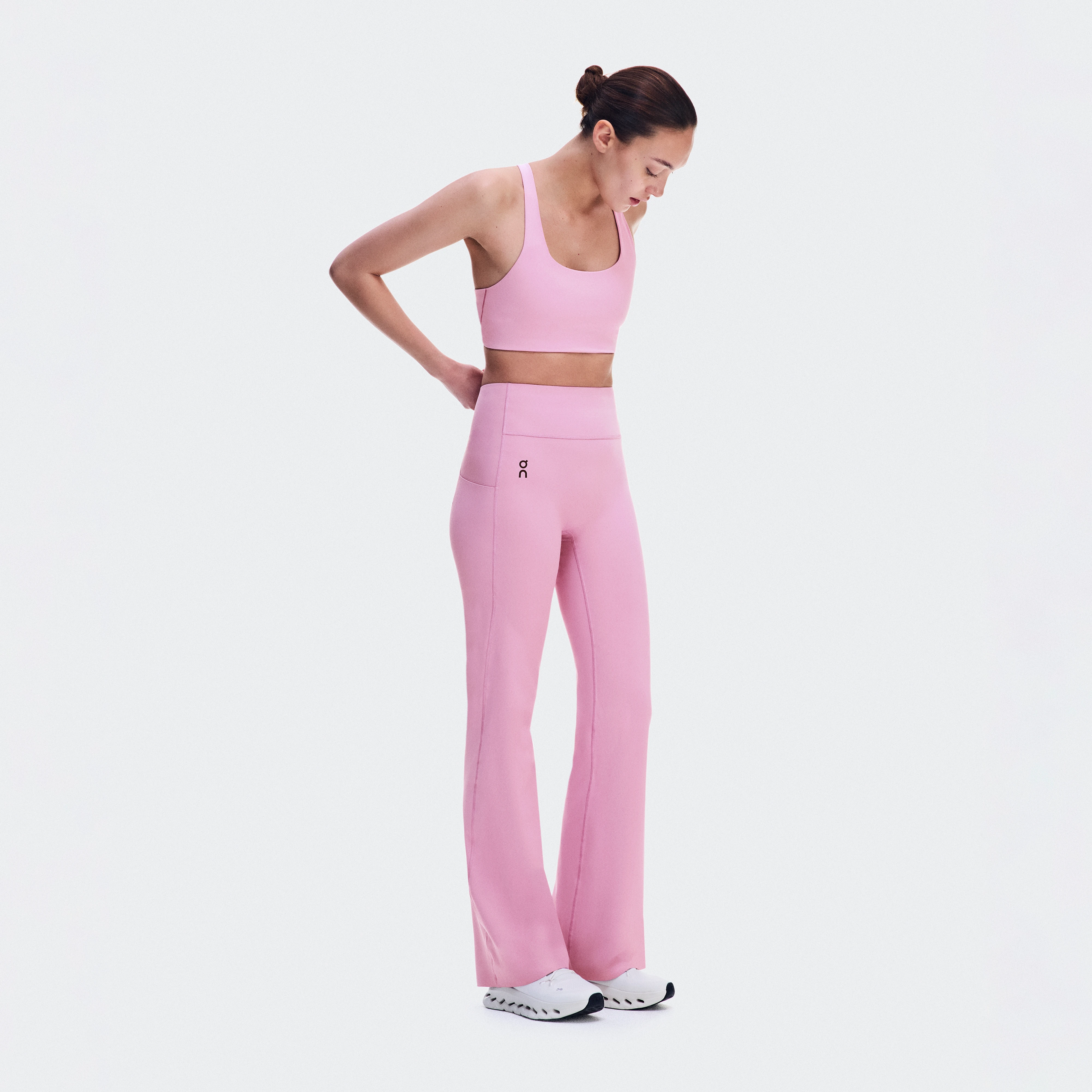 On Studio Leggings Flared Sakura Women – Low-impact training Tights Pants