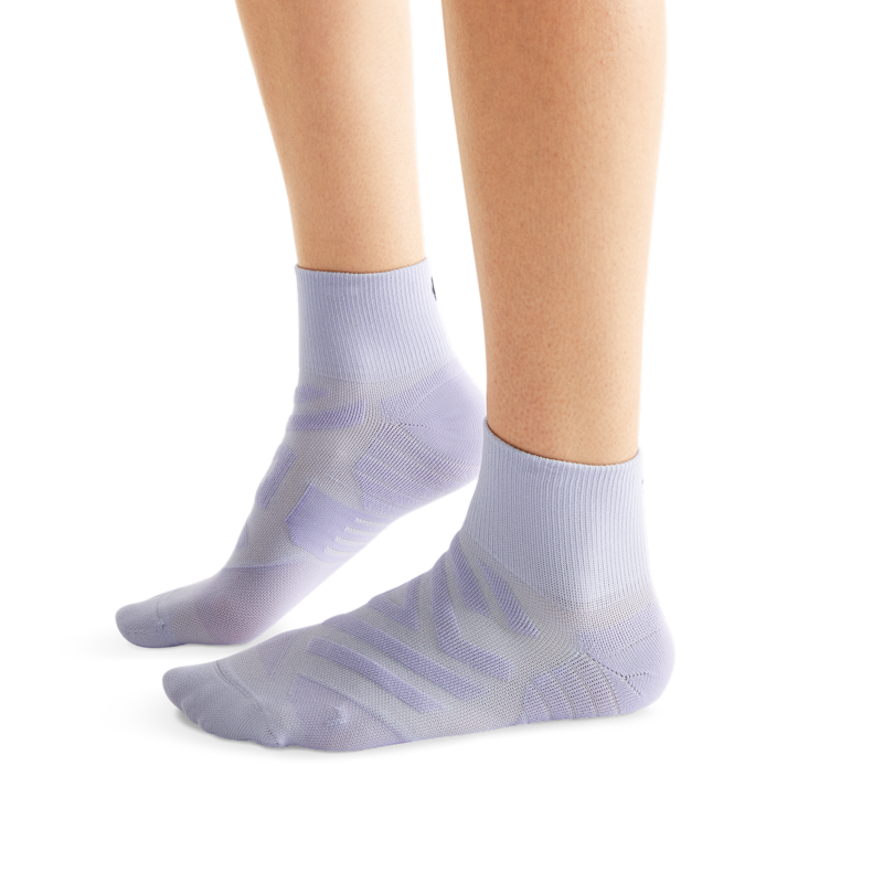 On Women's Performance Mid Sock in Lavender/Anemone, Size: 5-6, Polyamide