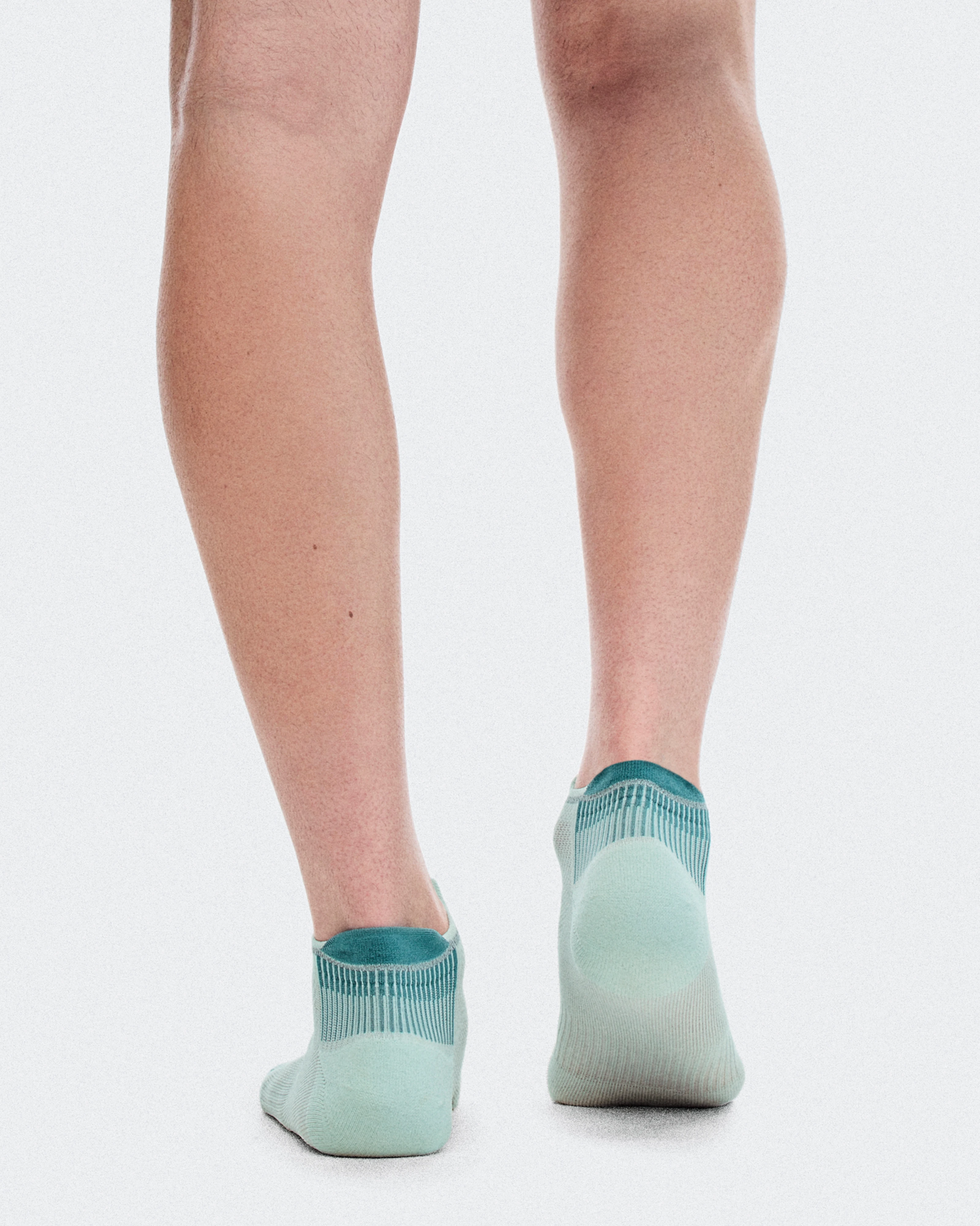 On Performance Run Sock Low Flurry & Storm オールジェンダー ソックス