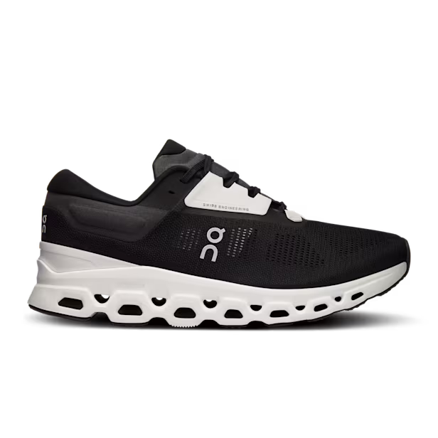 Cloudstratus 3 Road Running Shoe in Black/Frost