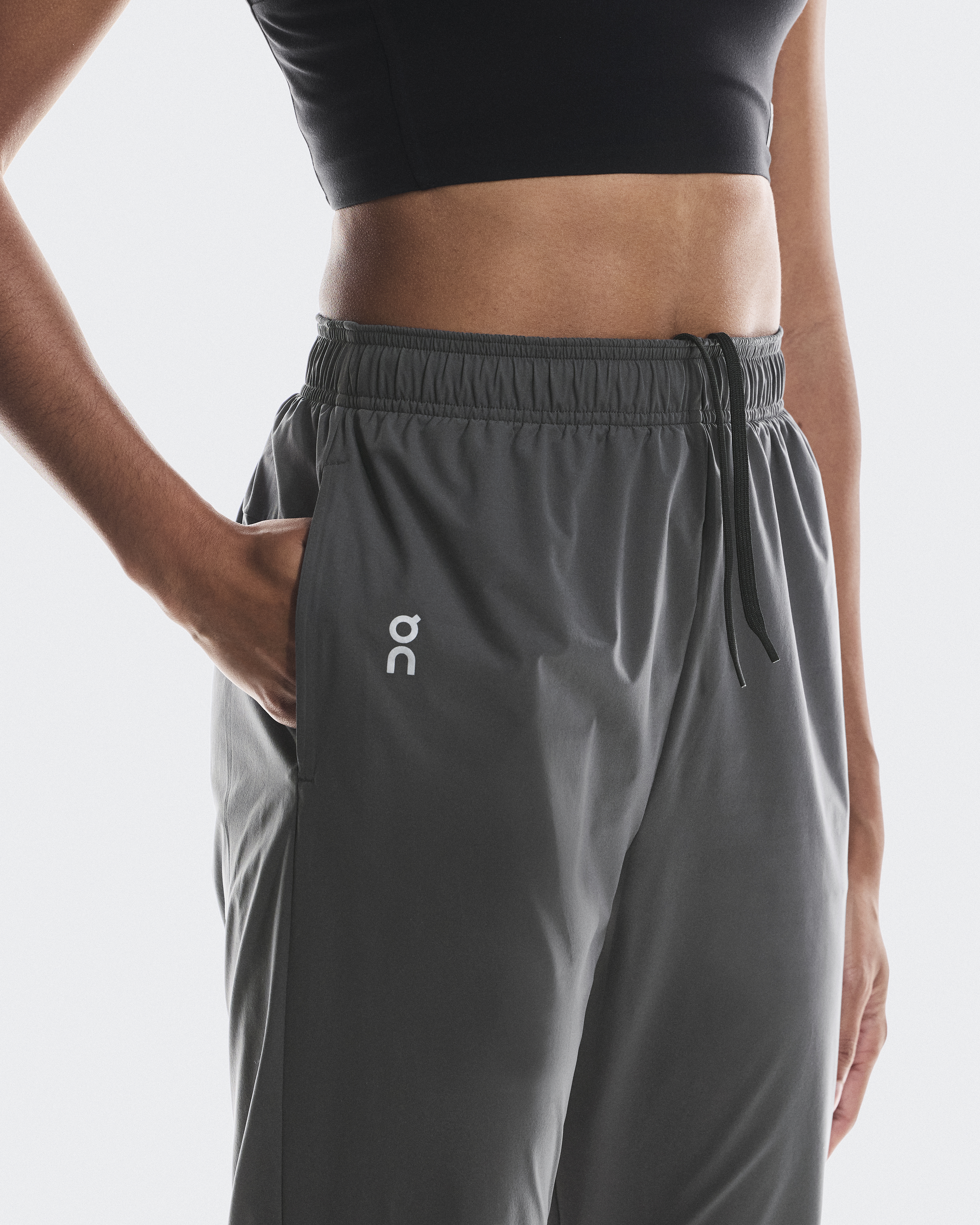 【美品】On Core Pants ウィメンズ　ブラックSサイズ ウィメンズ Core Pants | On 日本