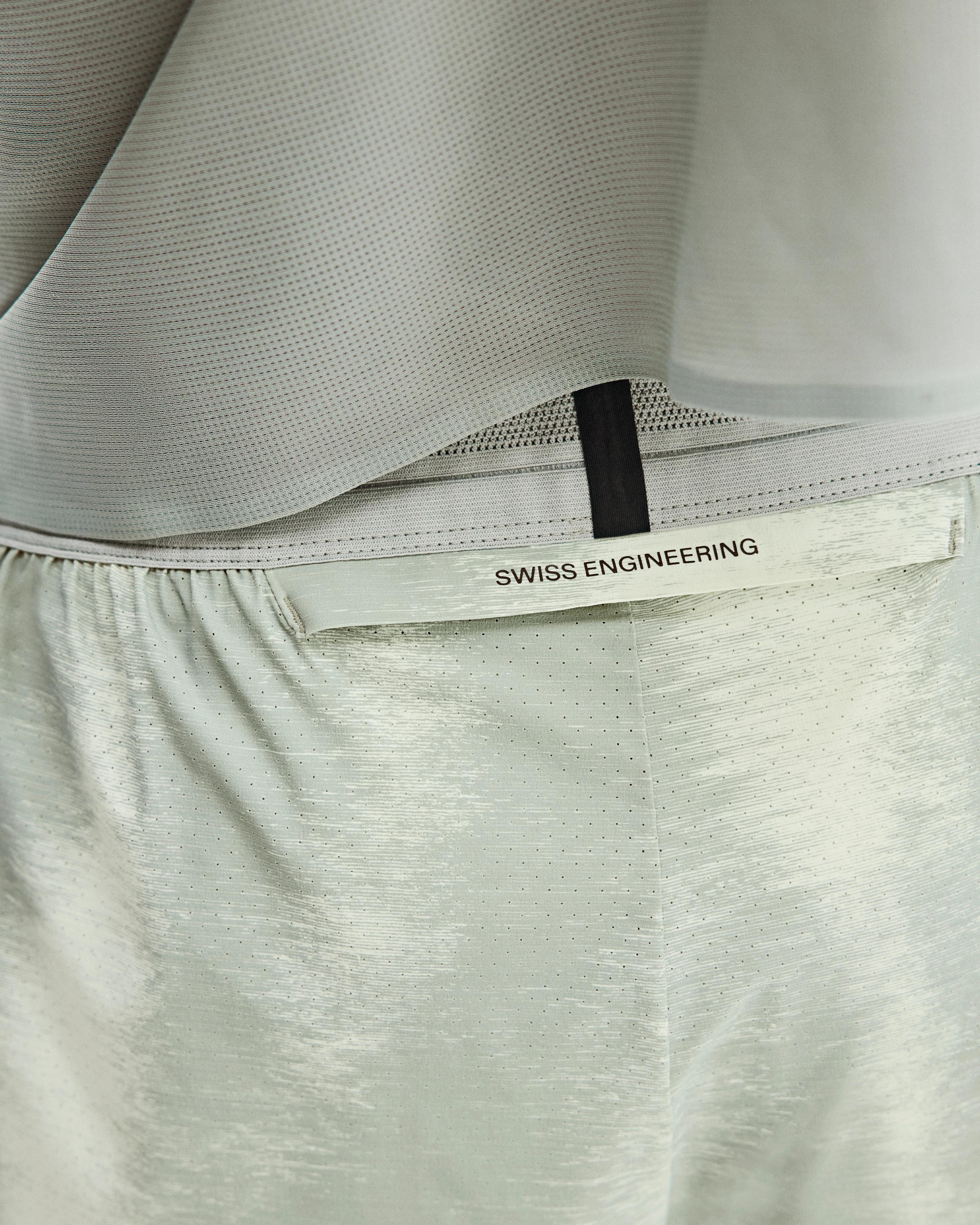 On Performance Shorts Terra Seedling & Tin Men Shorts