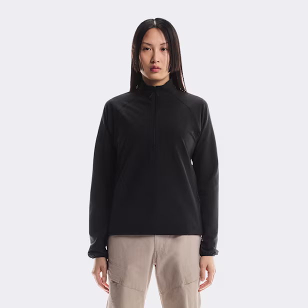 Trek Quarterzip Sweater in Black