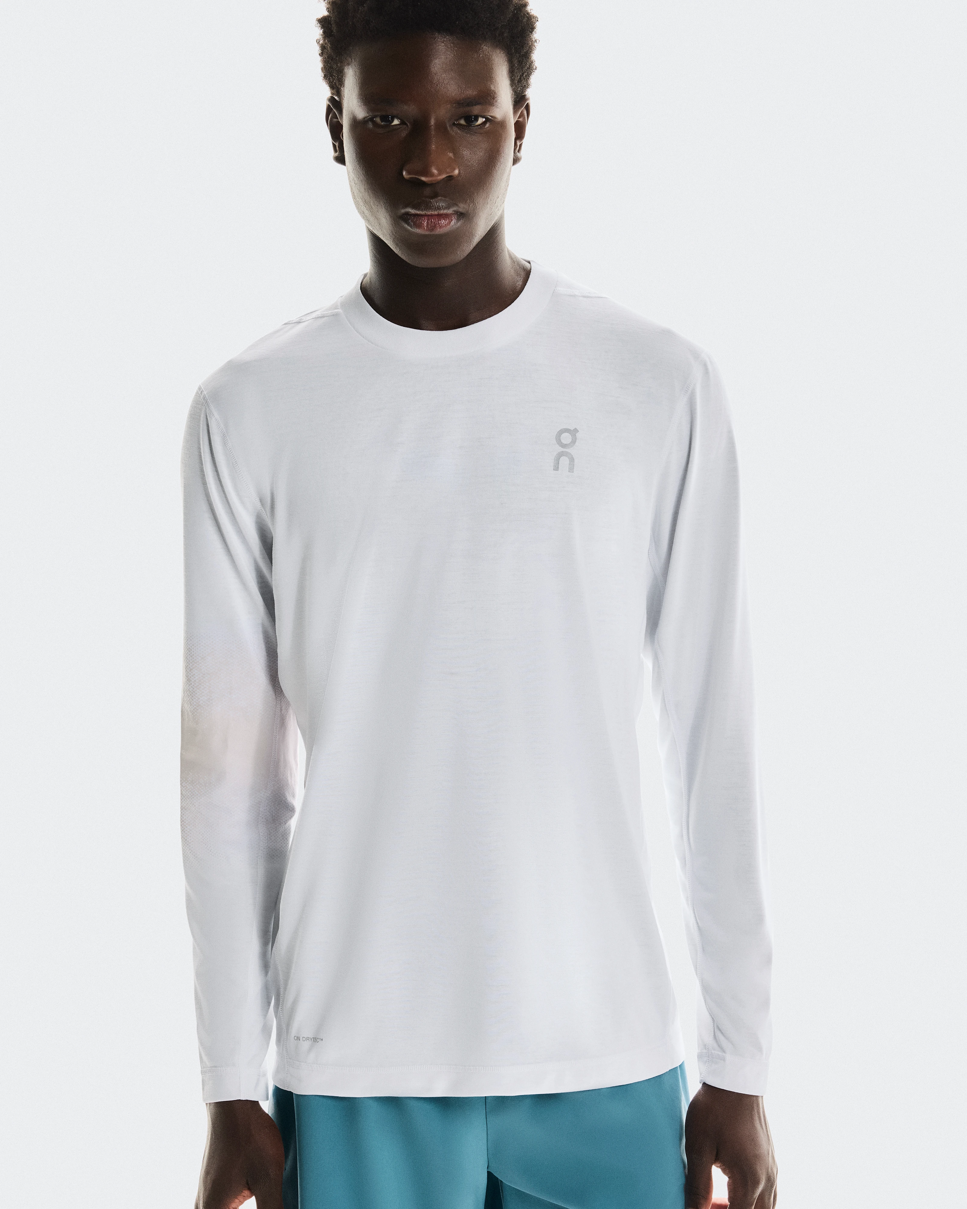 On Train Long-T Graphic White Men Tops and t-shirts