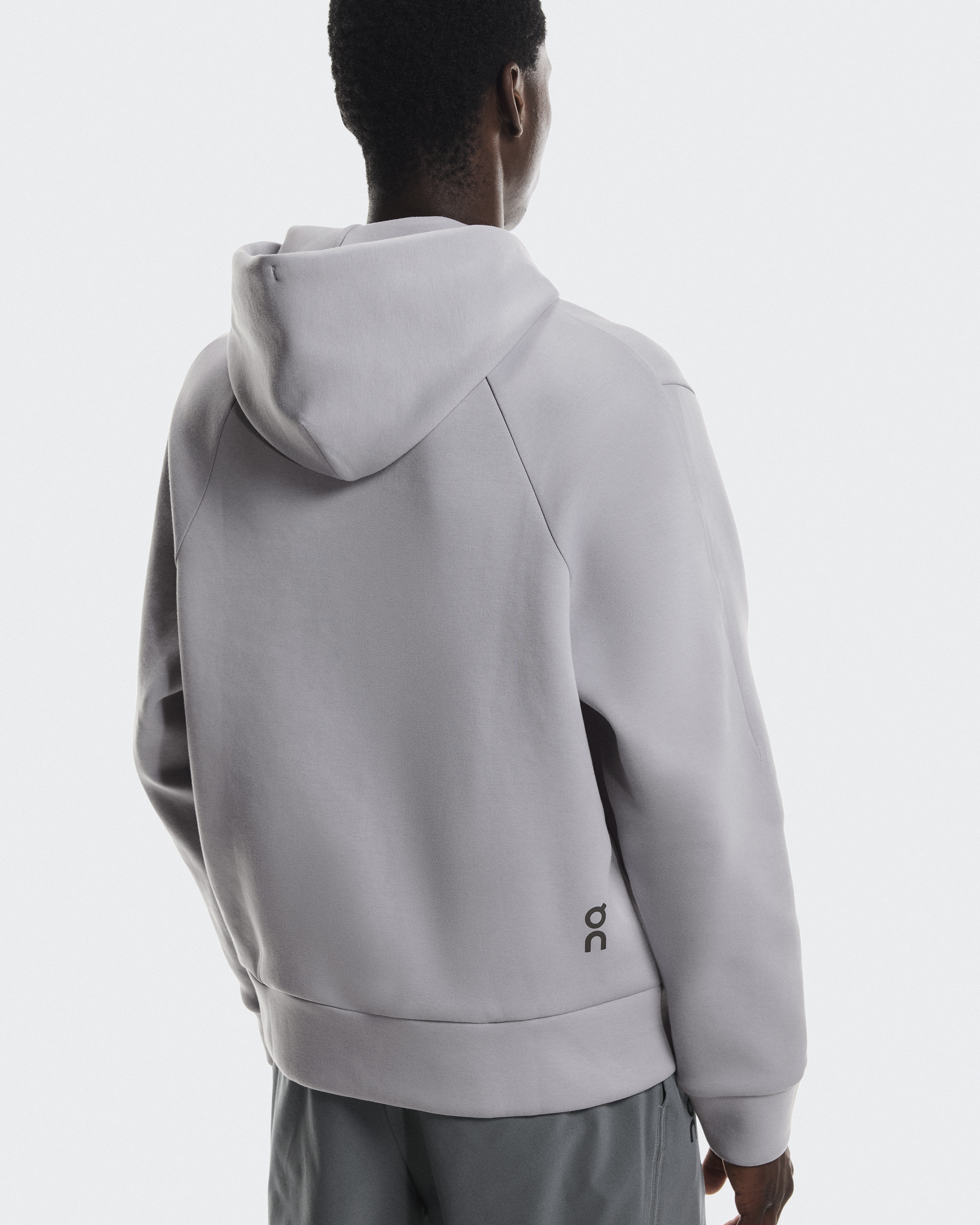 Men's Focus Tech Hoodie | Pink | On Japan