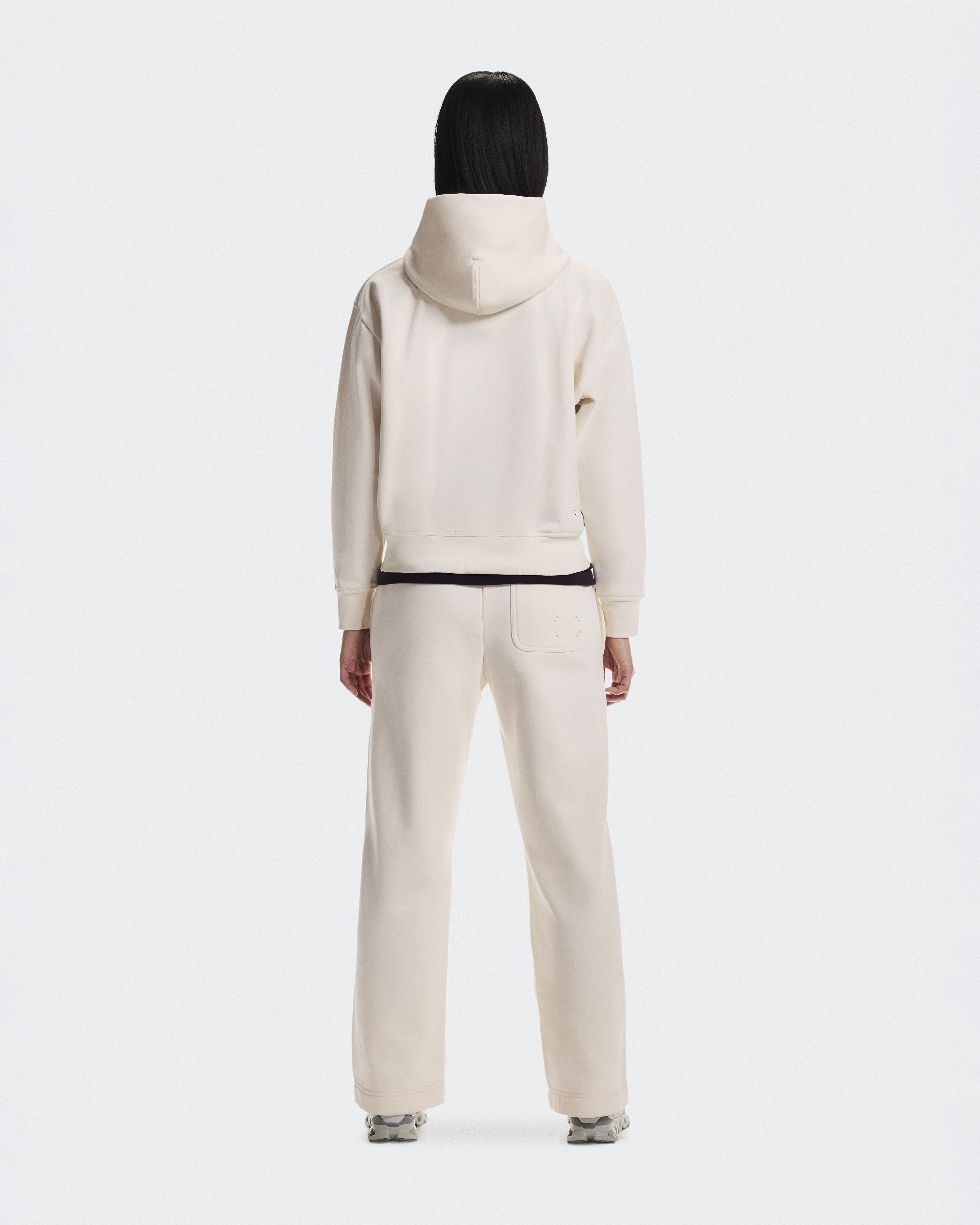 【On】Club Hoodie メンズ Lサイズ ベージュ メンズ Club Hoodie | ベージュ | On 日本