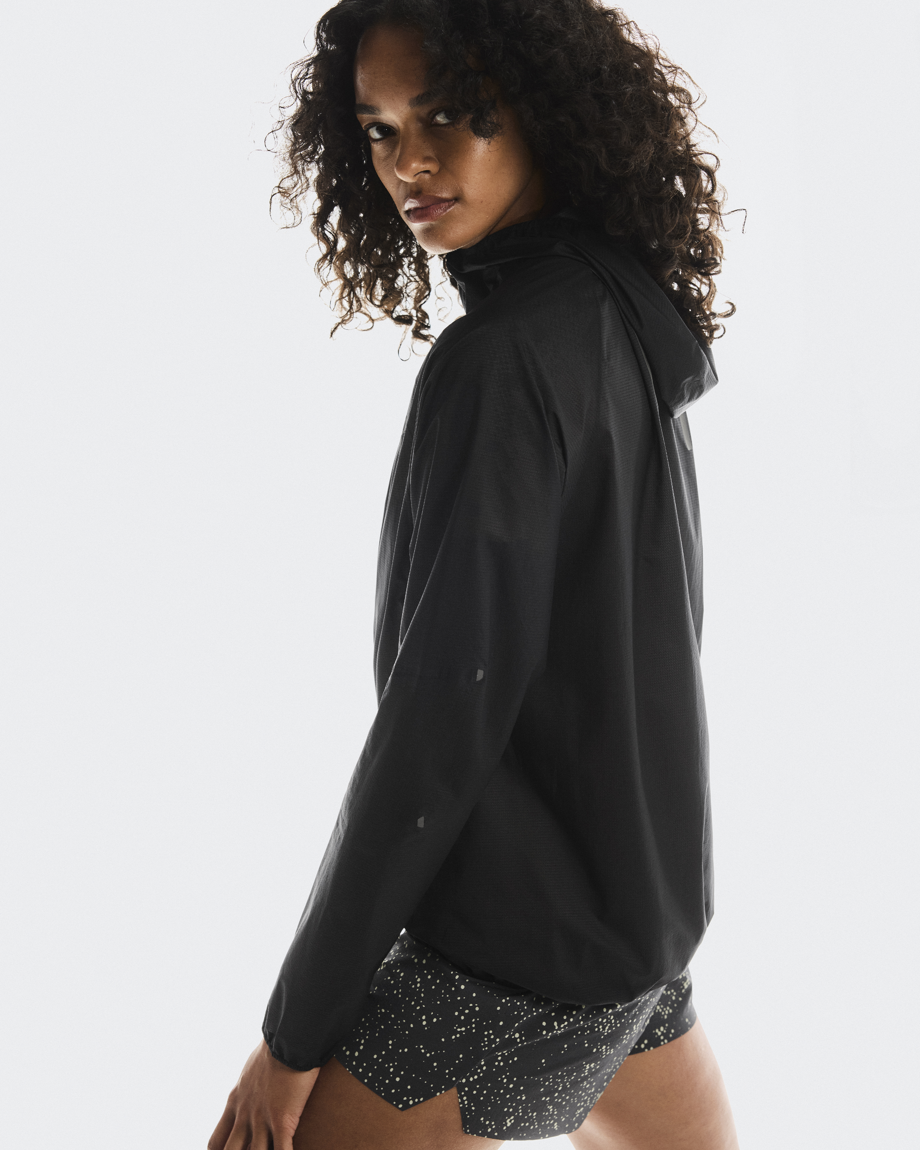 ウォーキング・ランニングウェア On Ultra Jacket sizeM Black Men's Ultra Jacket | Black | On United States