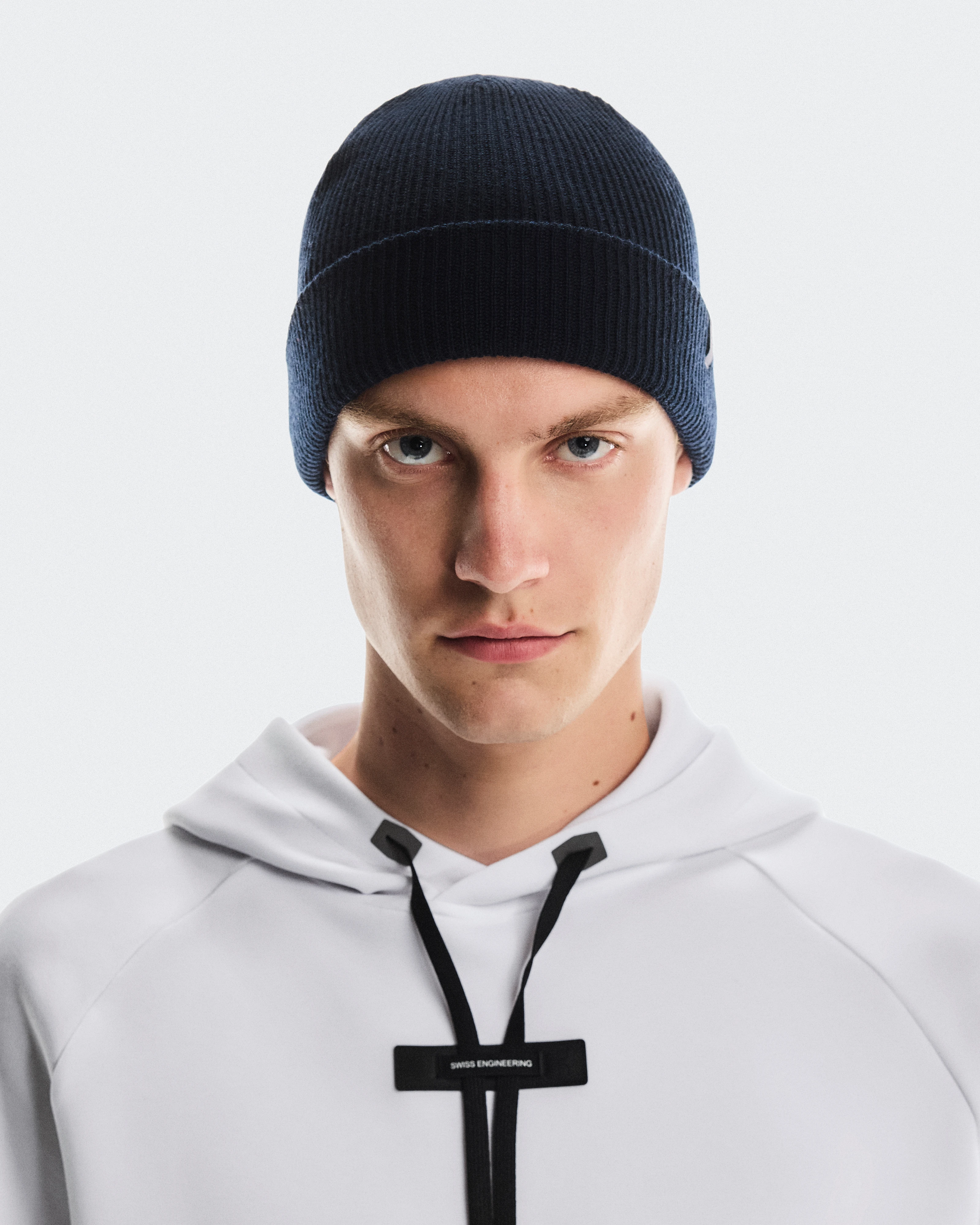 On Merino Beanie Midnight Unisex Headwear