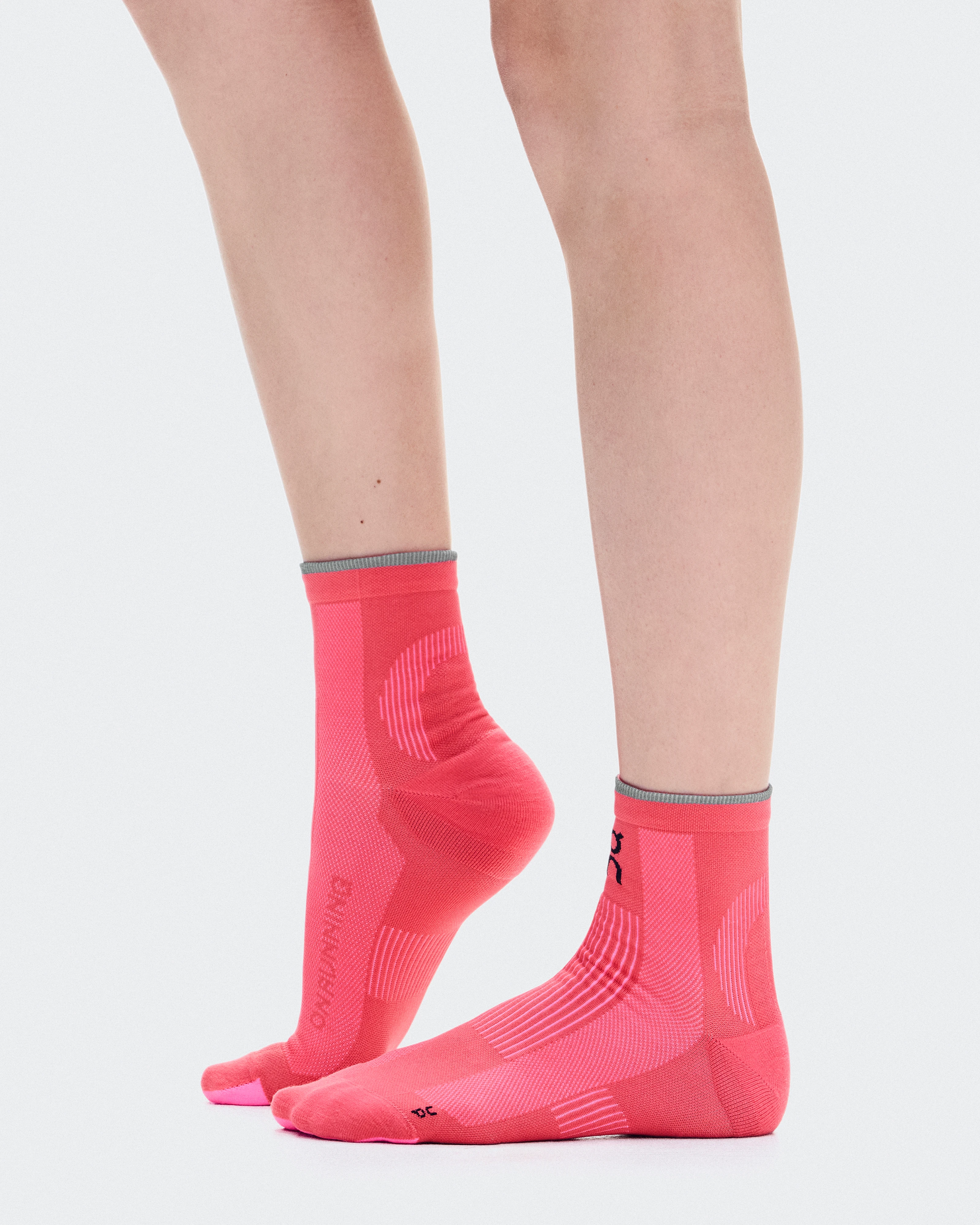 On Elite Run Sock Mid Camellia & Azalea Unisex Calzini