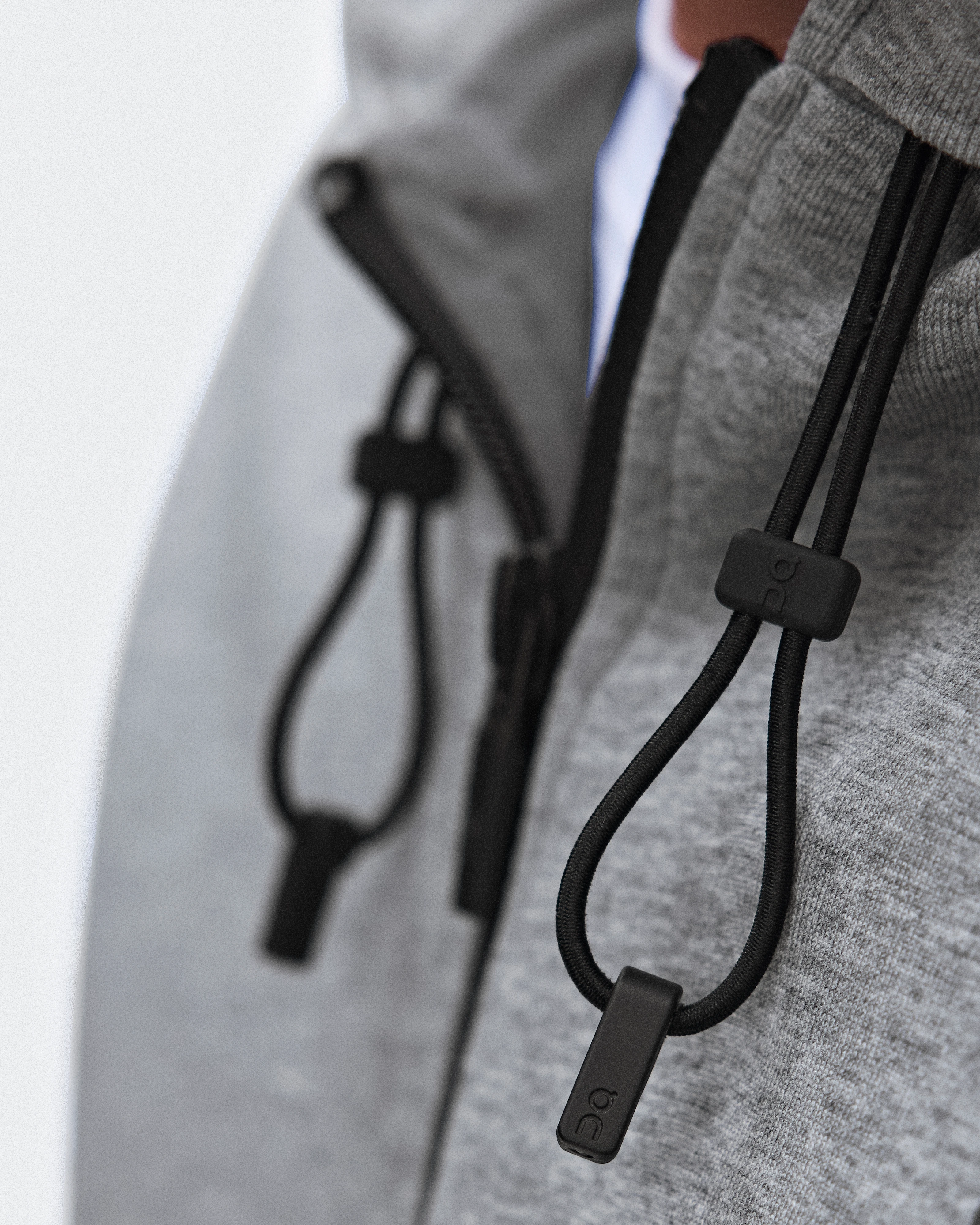 On Focus Tech Zip Hoodie Basalt Men Hoodies and sweatshirts