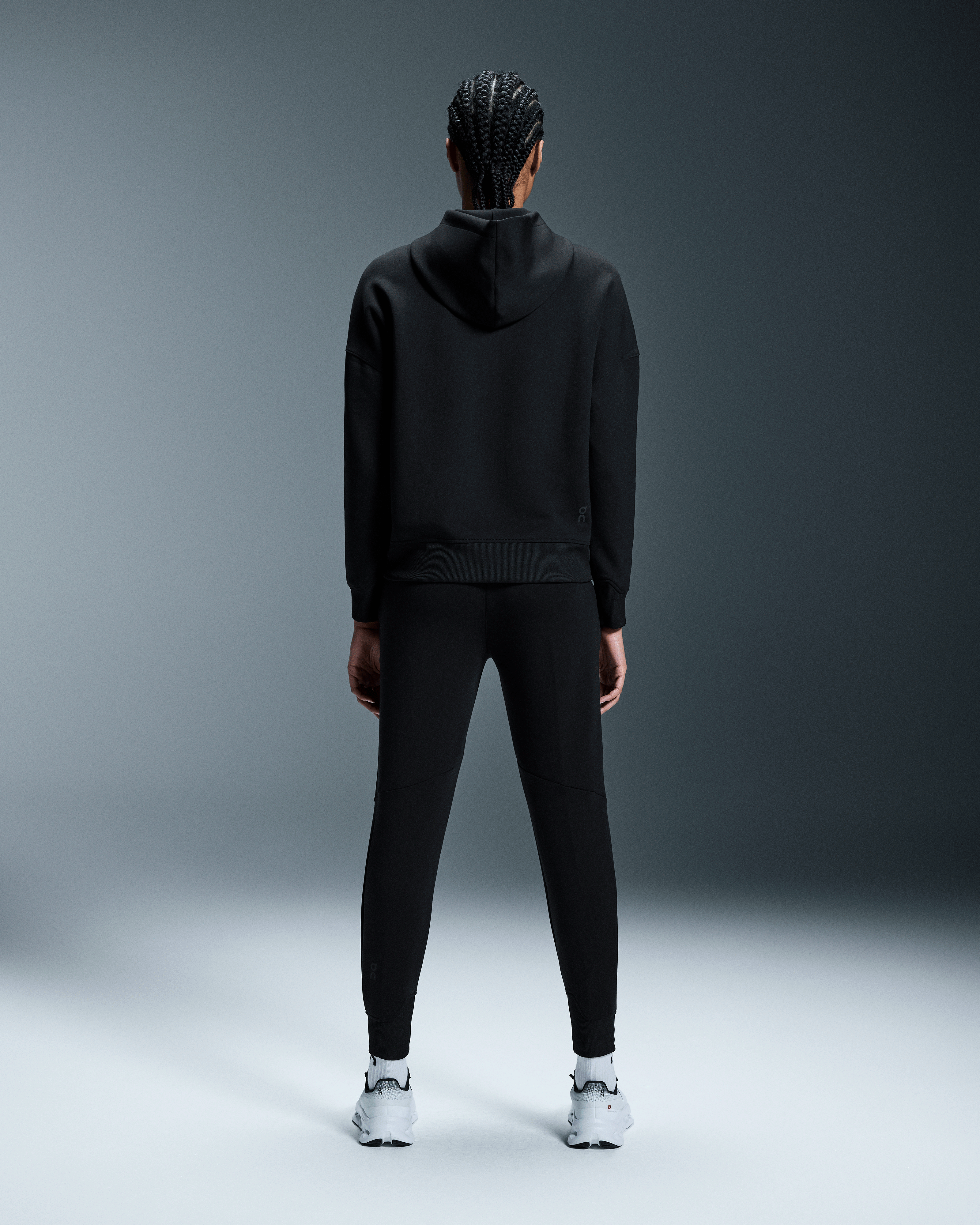 Zipped HoodieWomen / Black / L