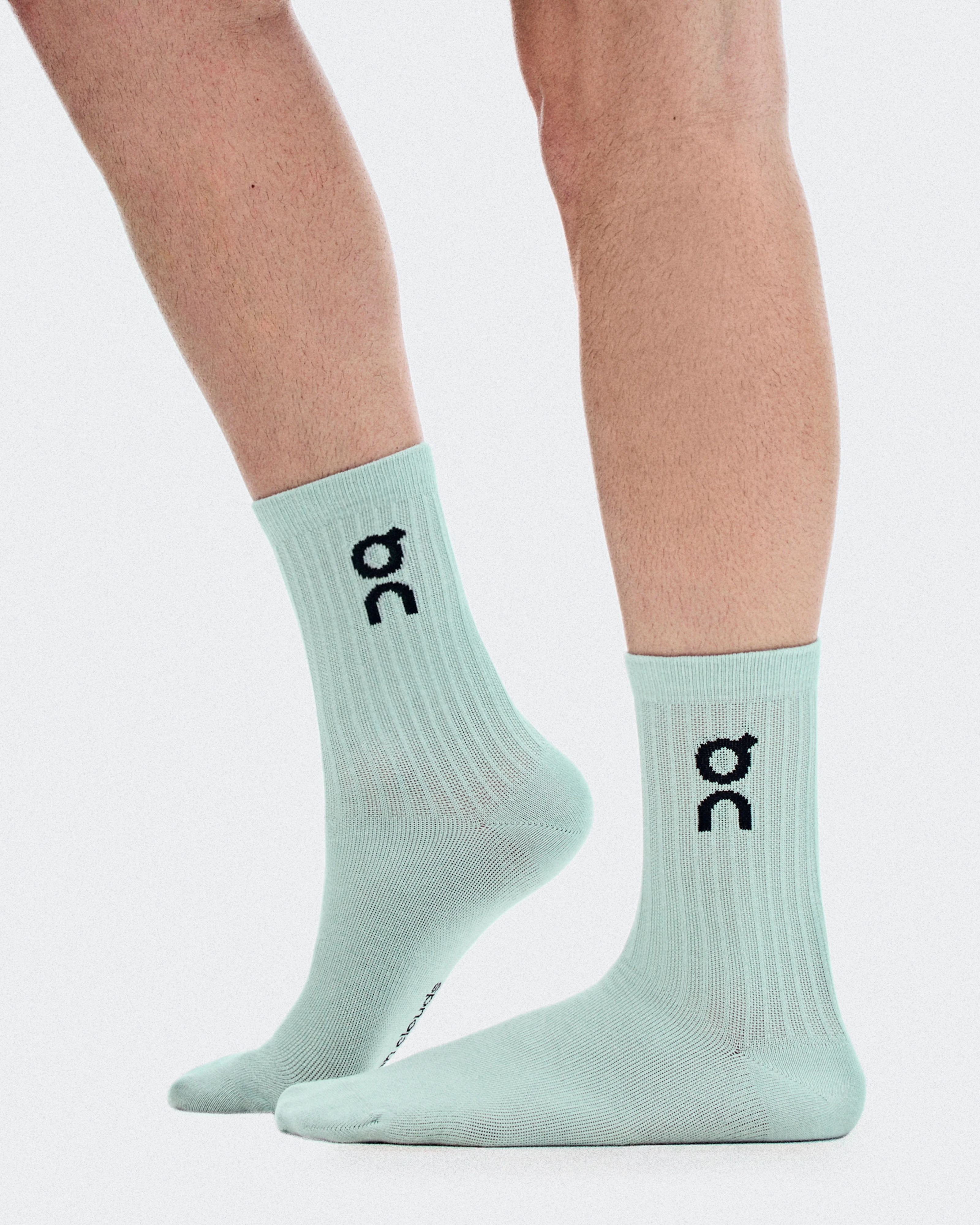 On Logo Sock High 3P Brook & Storm オールジェンダー ソックス