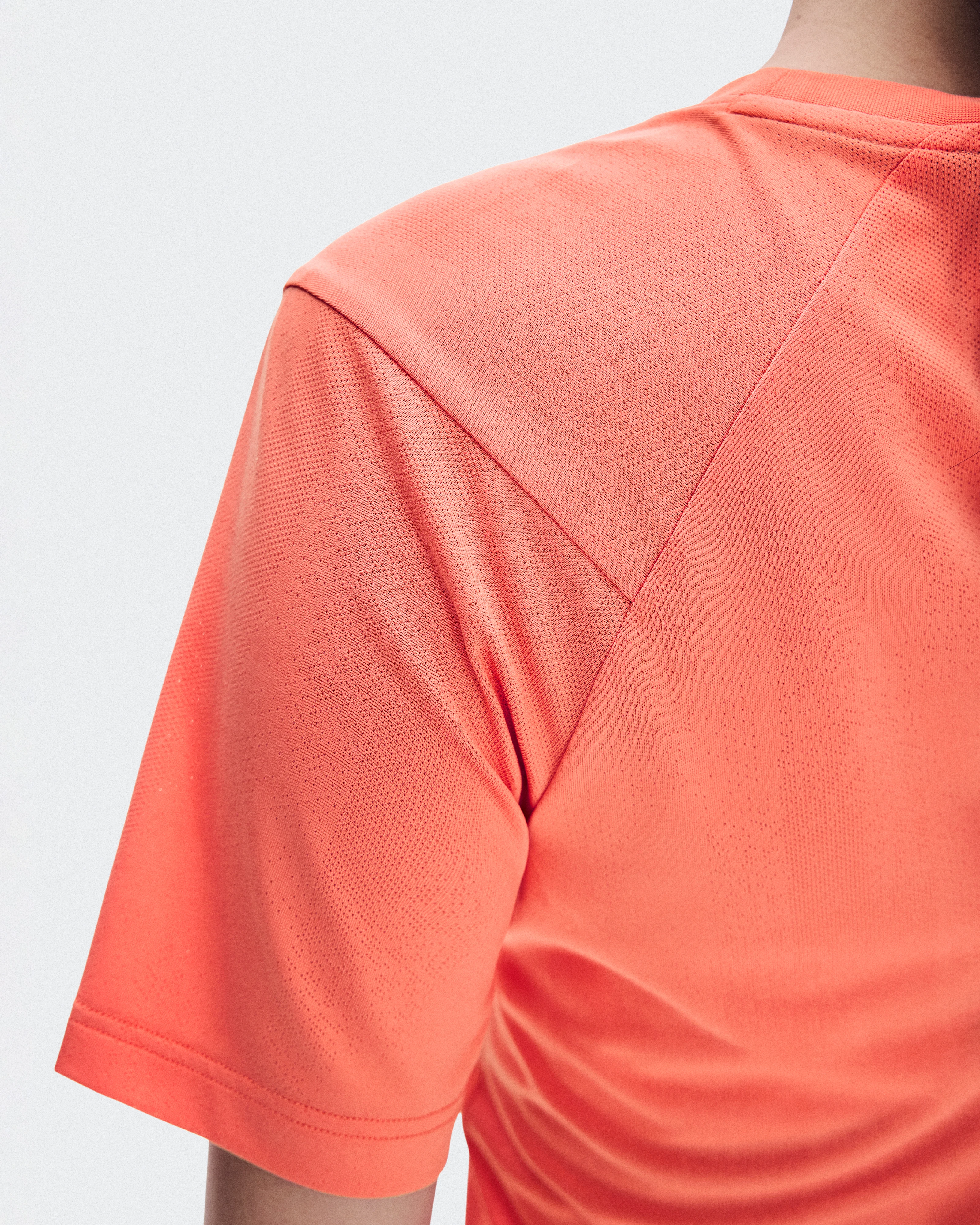 On Trail-T Reef Women Tops and t-shirts