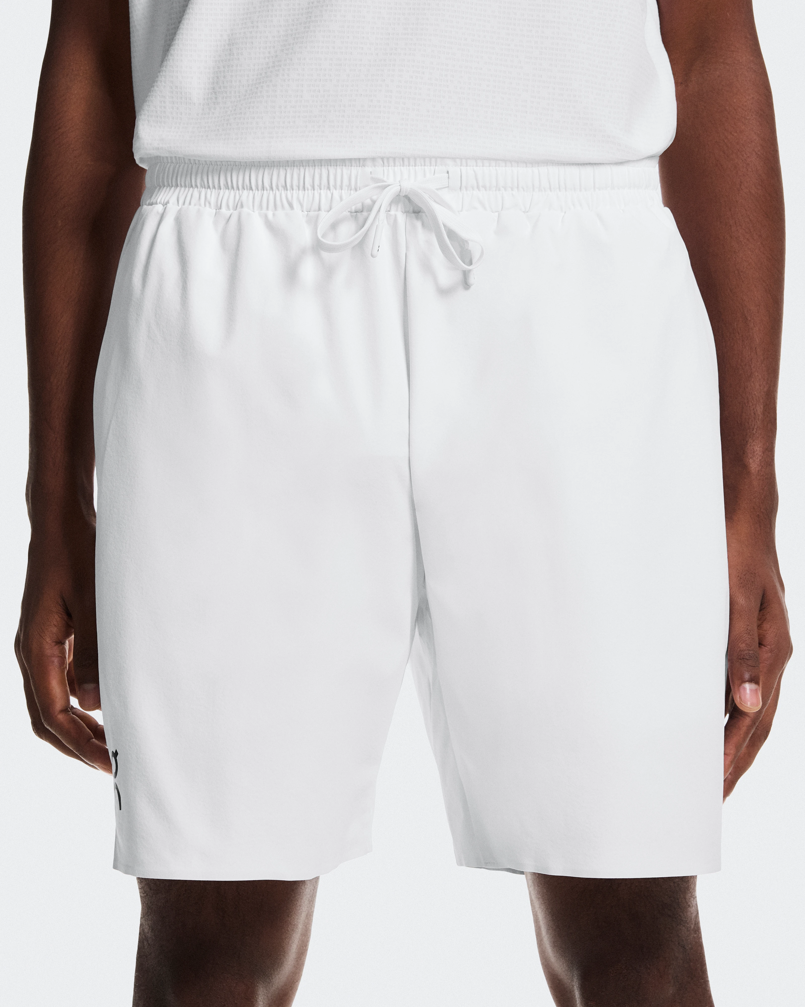 On 7" Court Shorts White Men Shorts