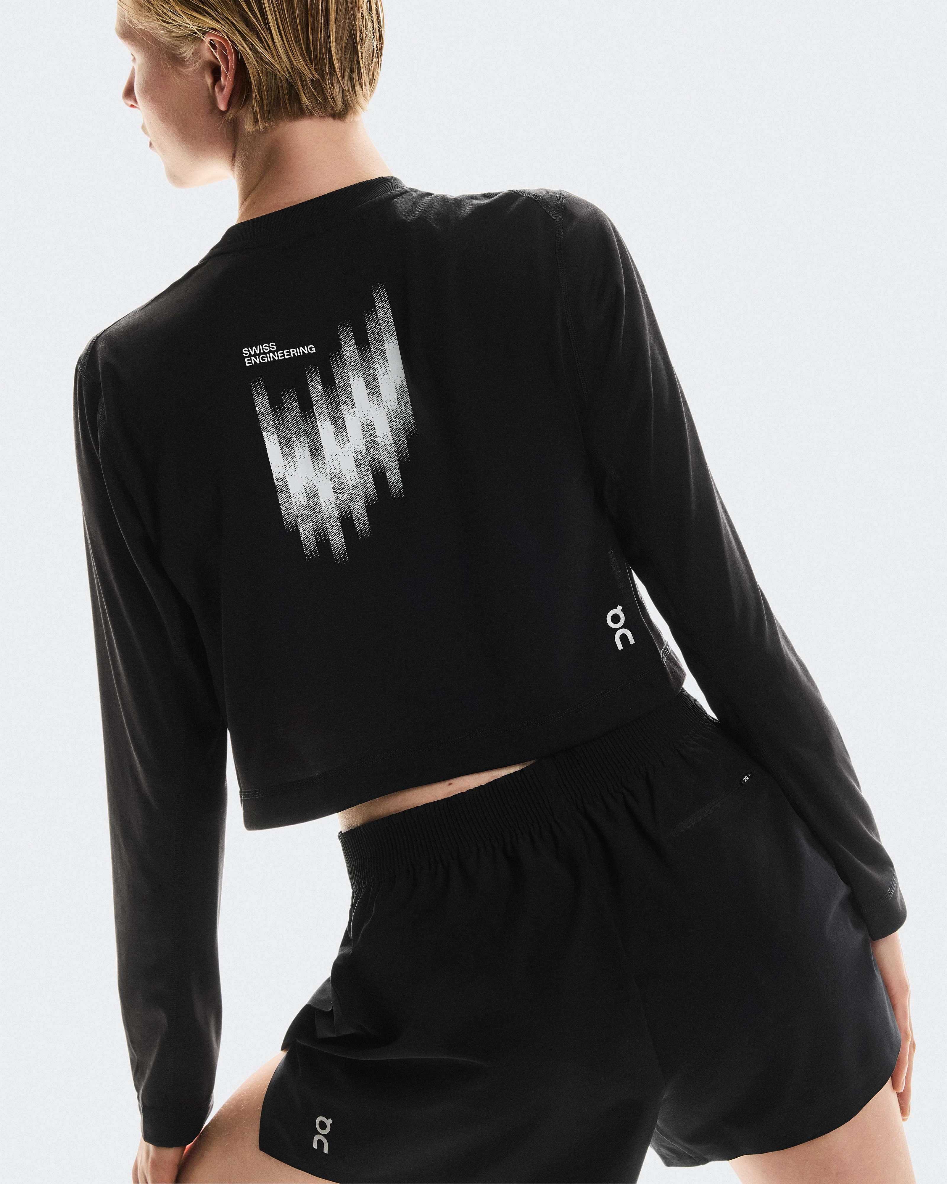 On Train Long-T Crop Graphic Black Women Tops and t-shirts