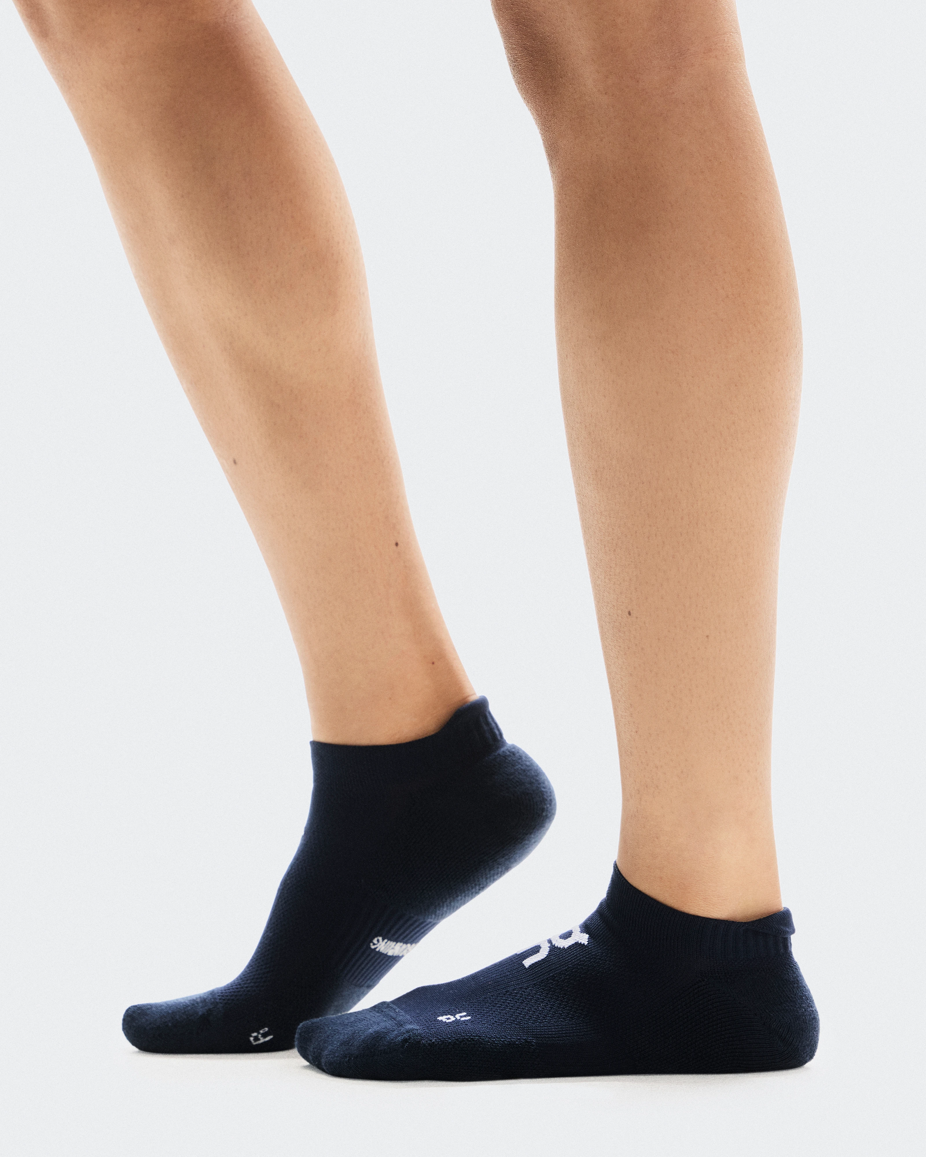 On Core Run Sock Low 2P Navy Unisex Socks