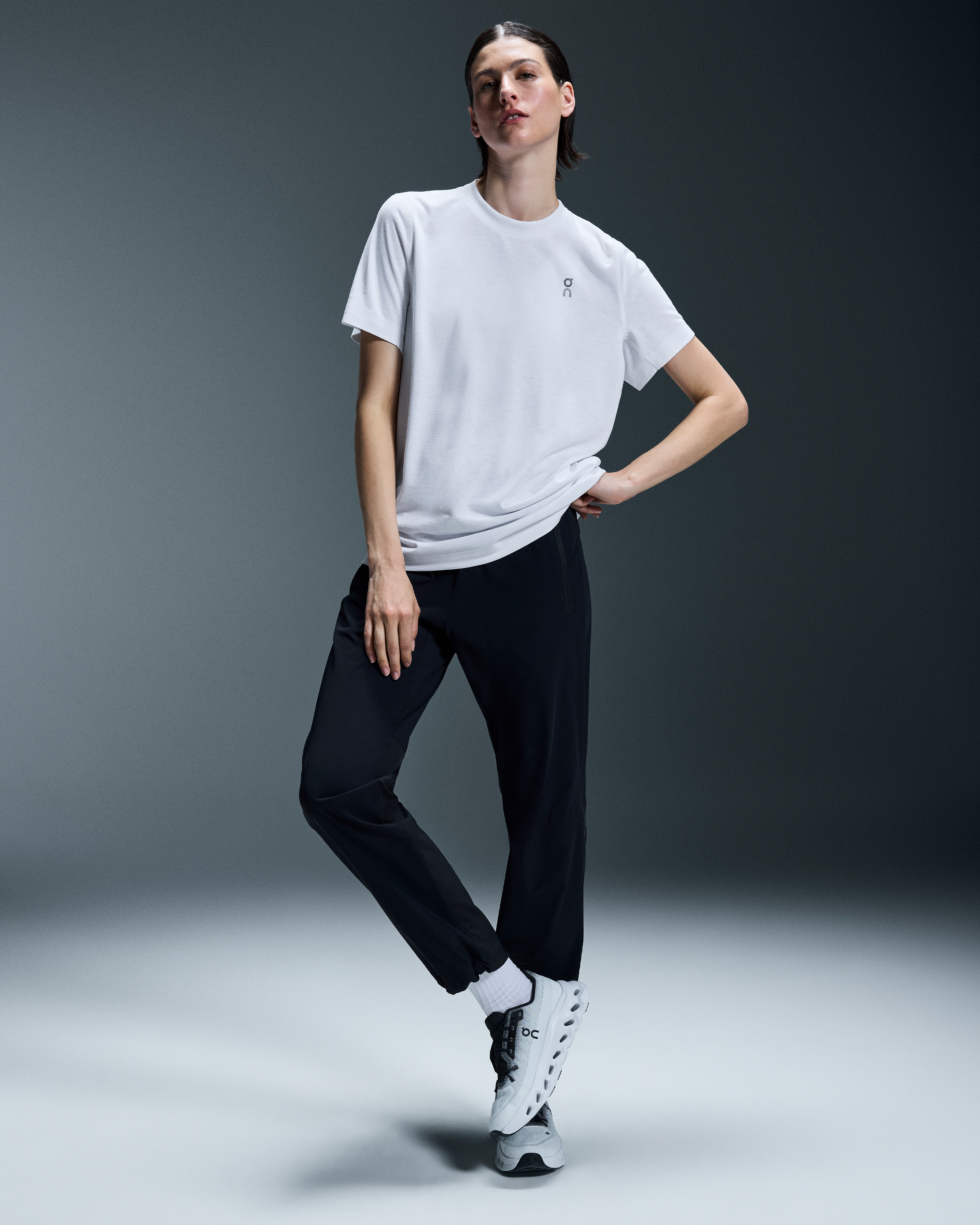 Active-TWomen / White / L