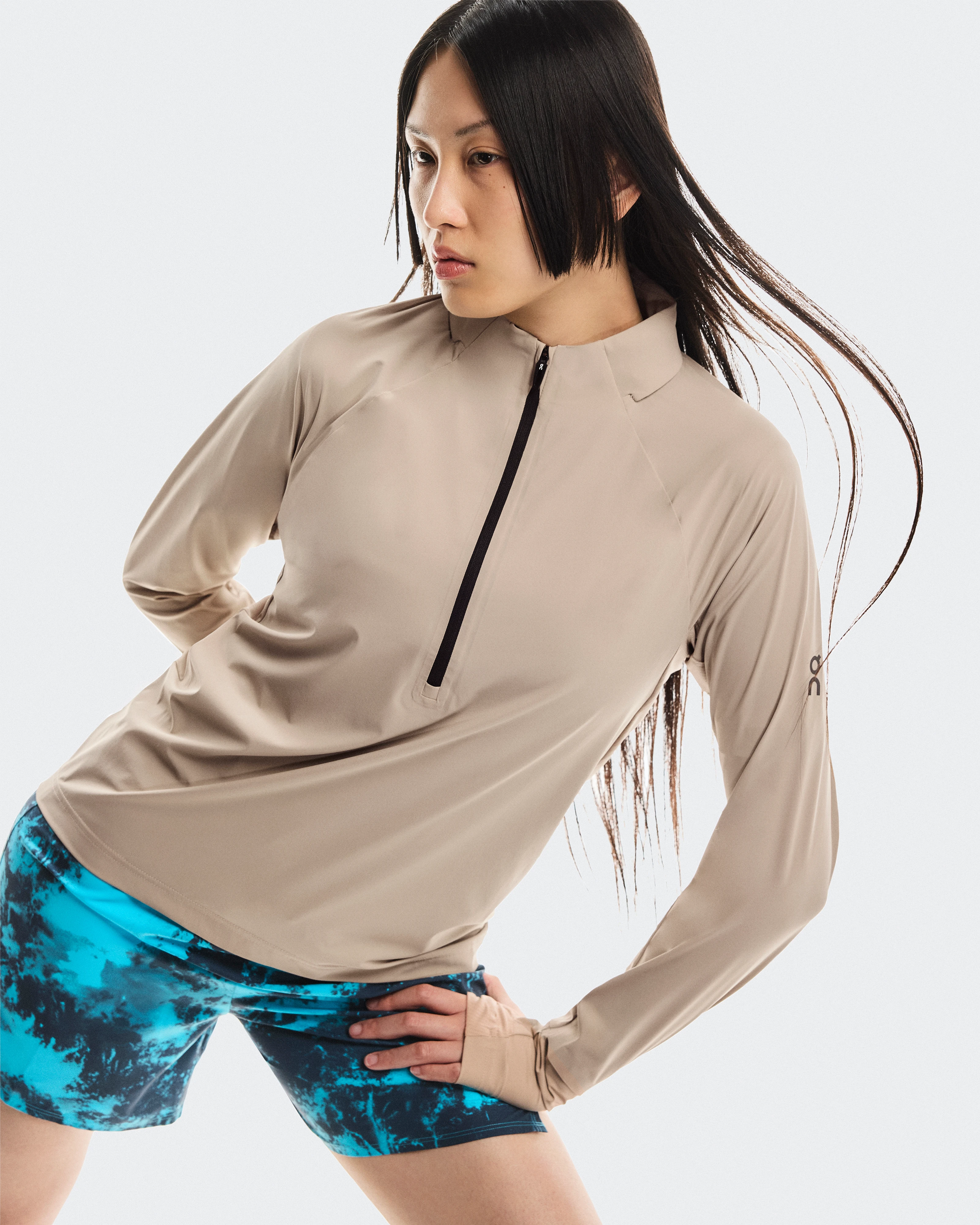 On Trail Breaker Desert Women Hoodies and sweatshirts