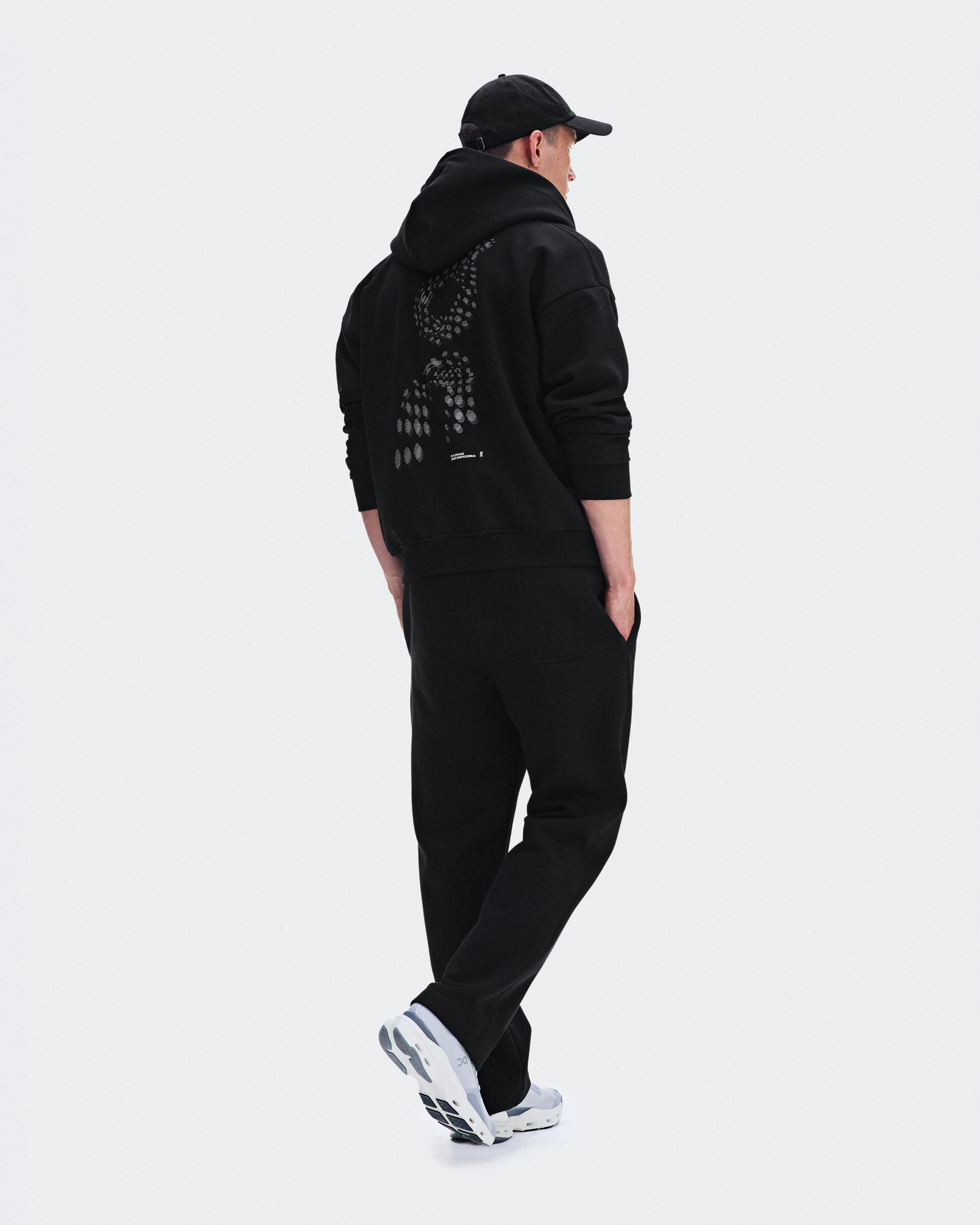 On Club Collective Full Zip Runner Black Men Hoodies and sweatshirts