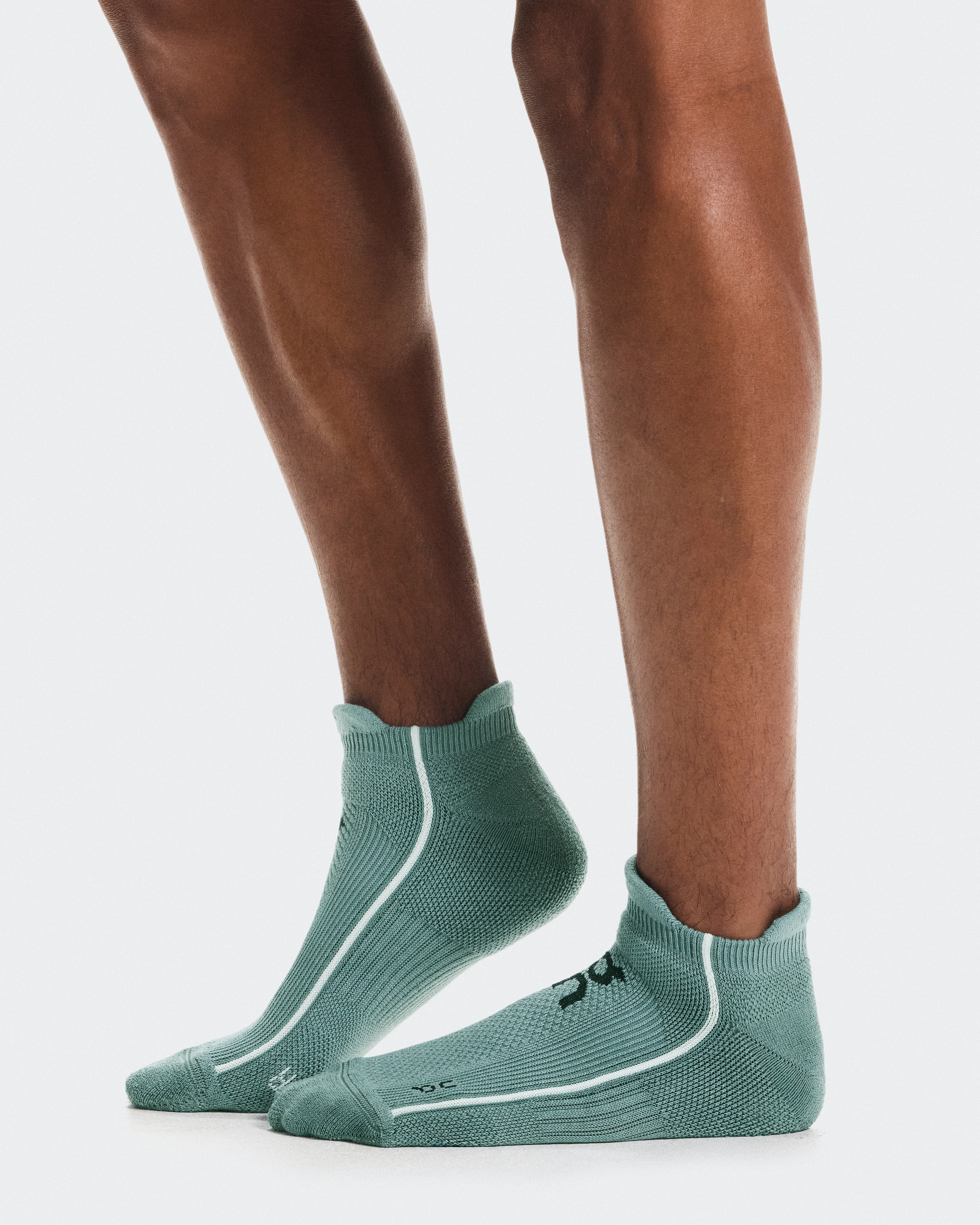 On Court Sock Low Tide & Ivory Unisex Socks