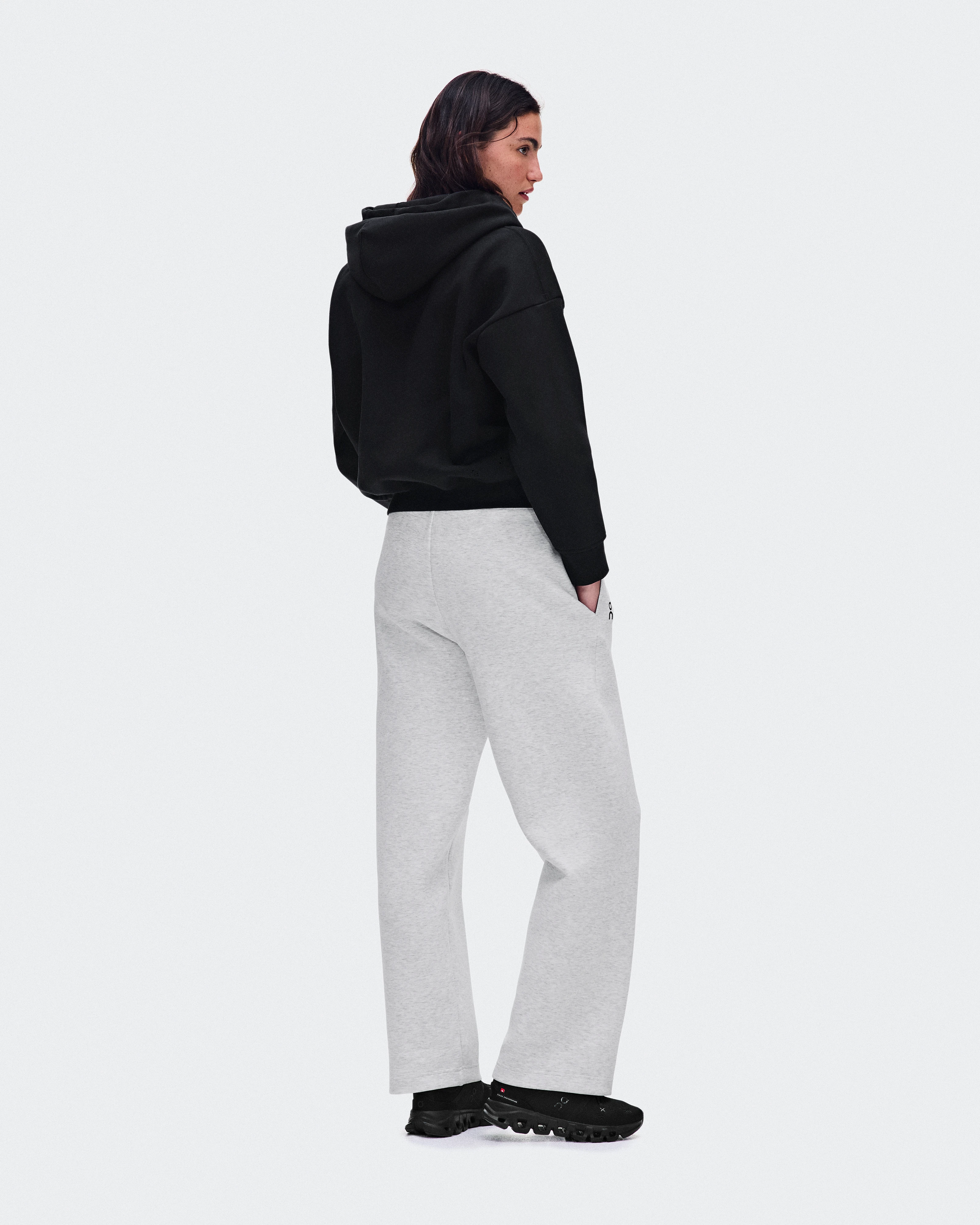 On Focus Tech Sweatpants Crater Women Pants