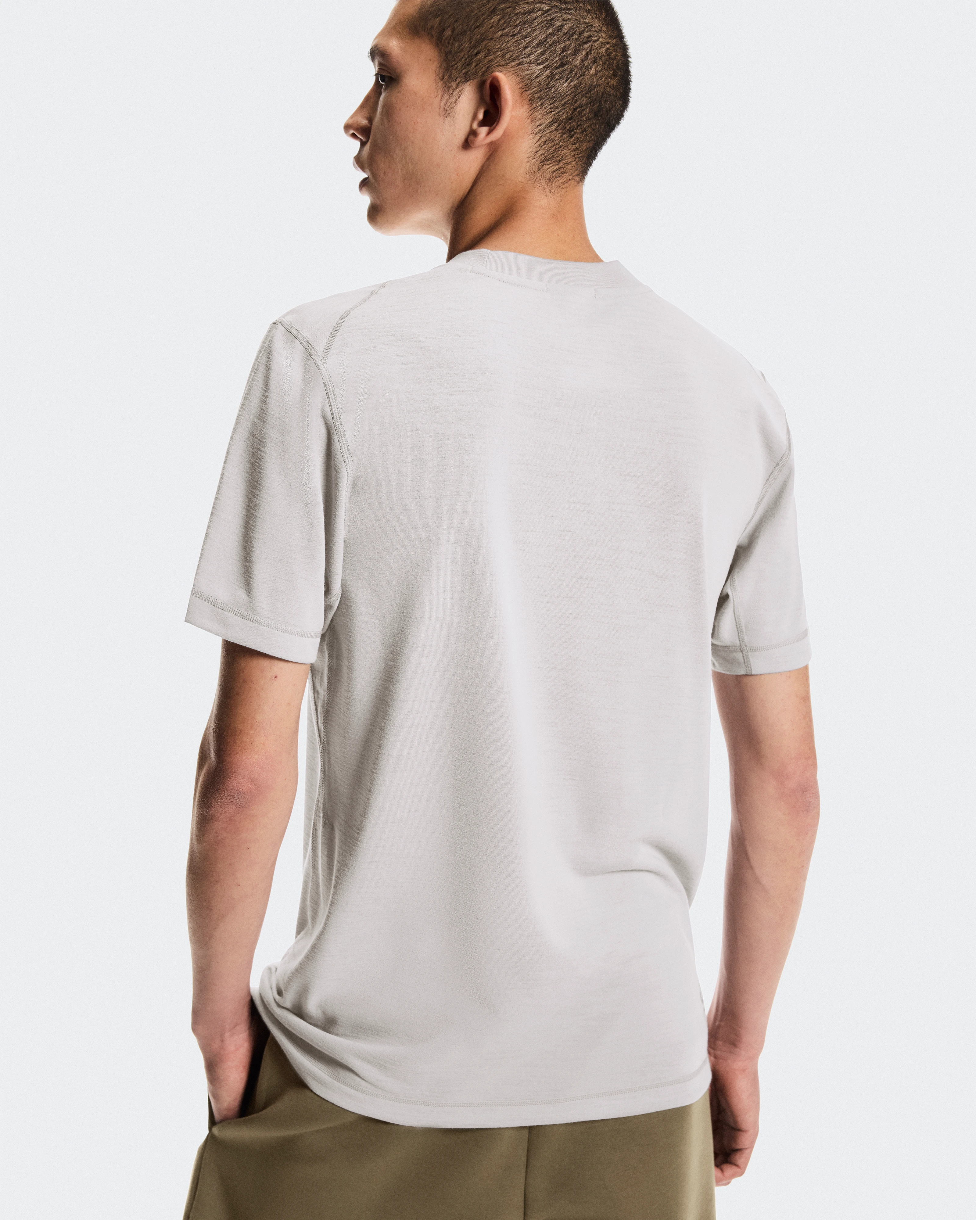 On Train-T Alloy Men Tops and t-shirts