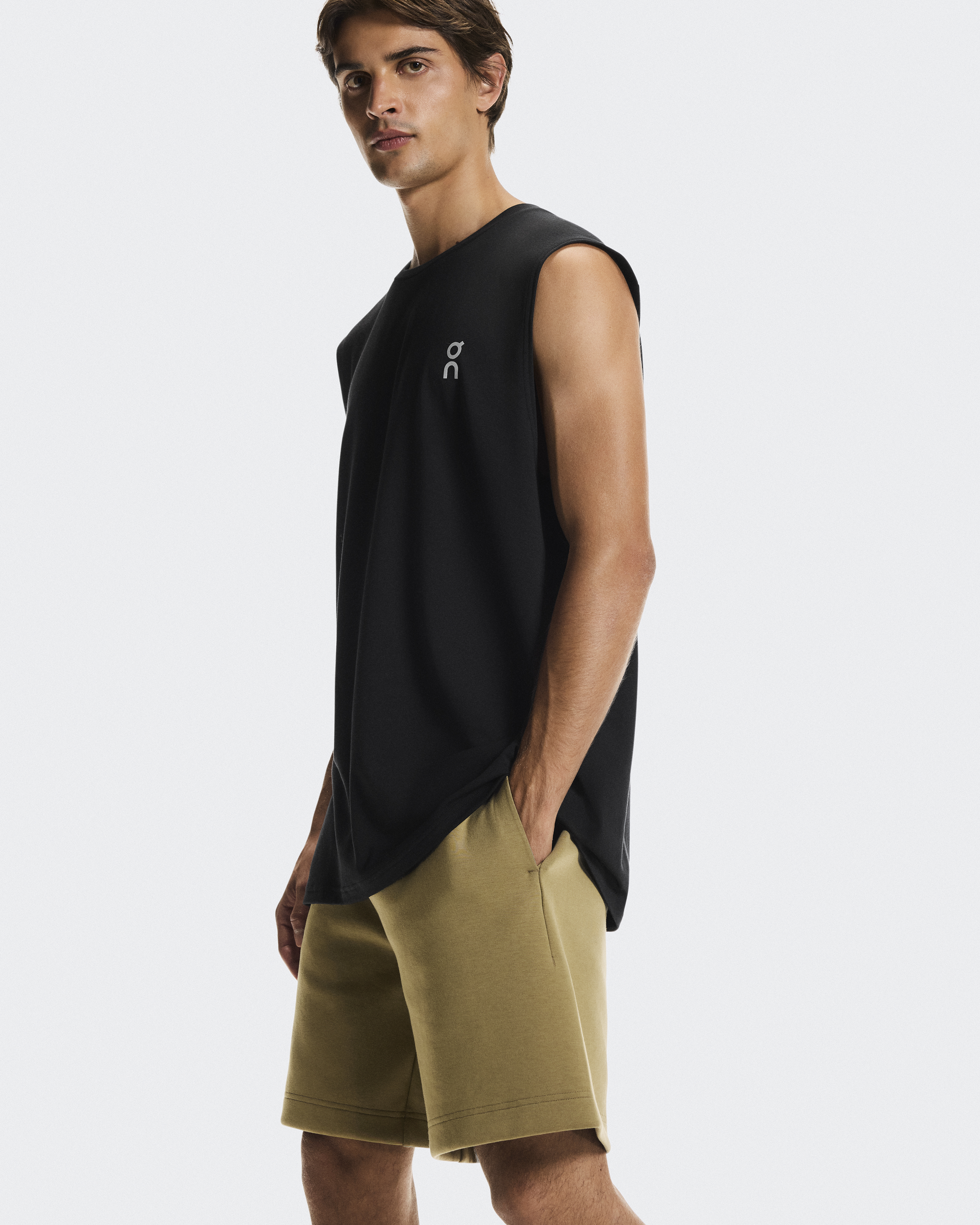 Men's Focus Tech Shorts | Brown | On Japan